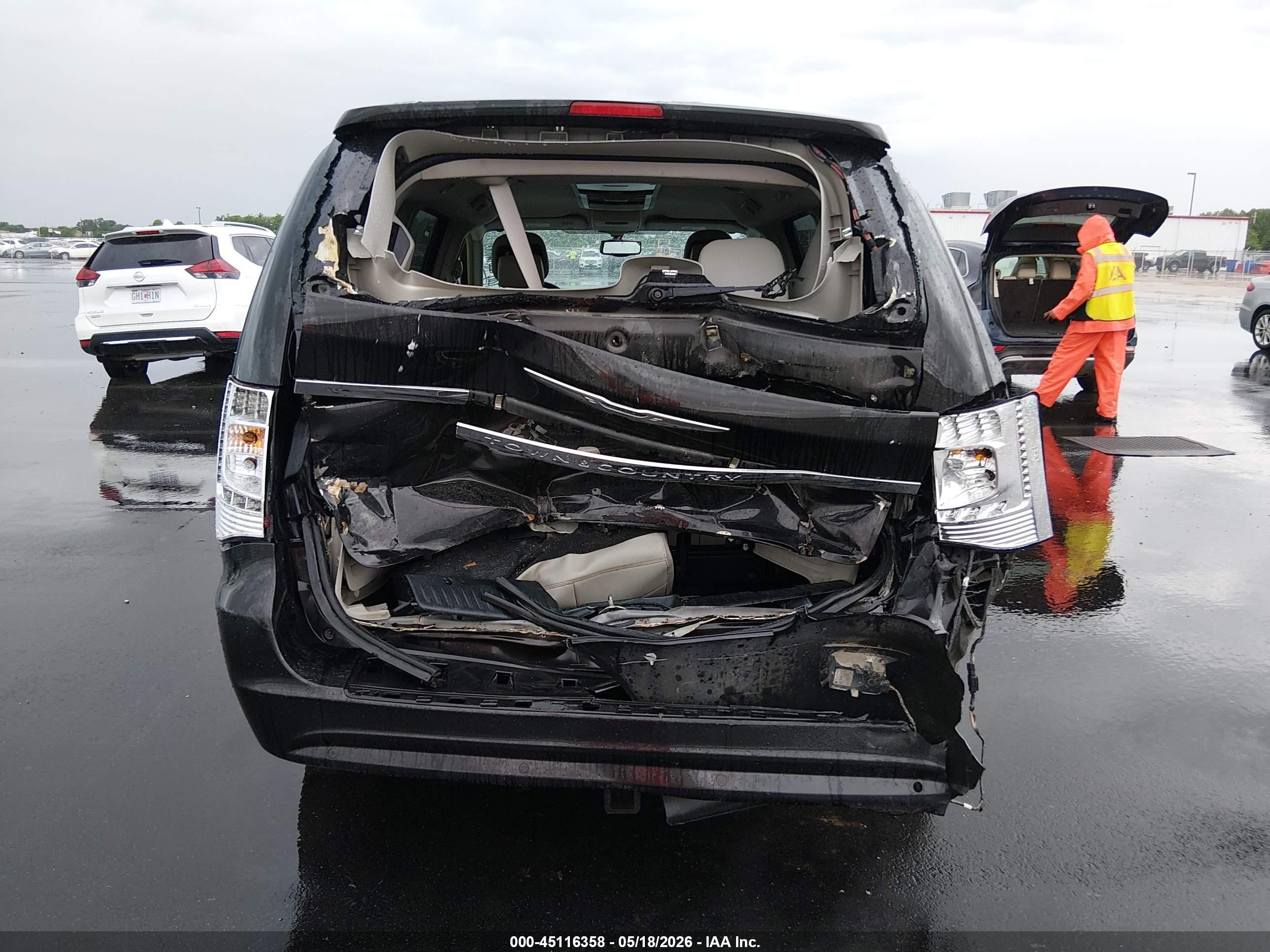 2014 Chrysler Town & Country Touring-l Black vin: 2C4RC1CGXER235161