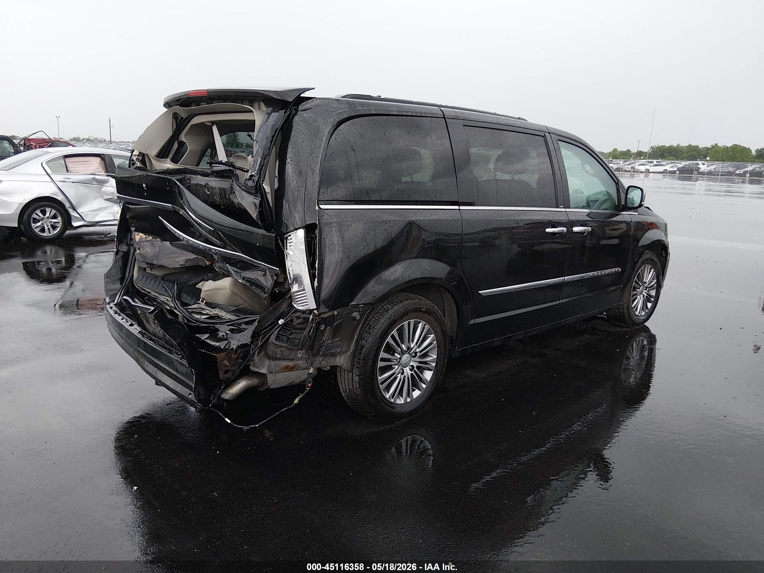 2014 Chrysler Town & Country Touring-l Black vin: 2C4RC1CGXER235161