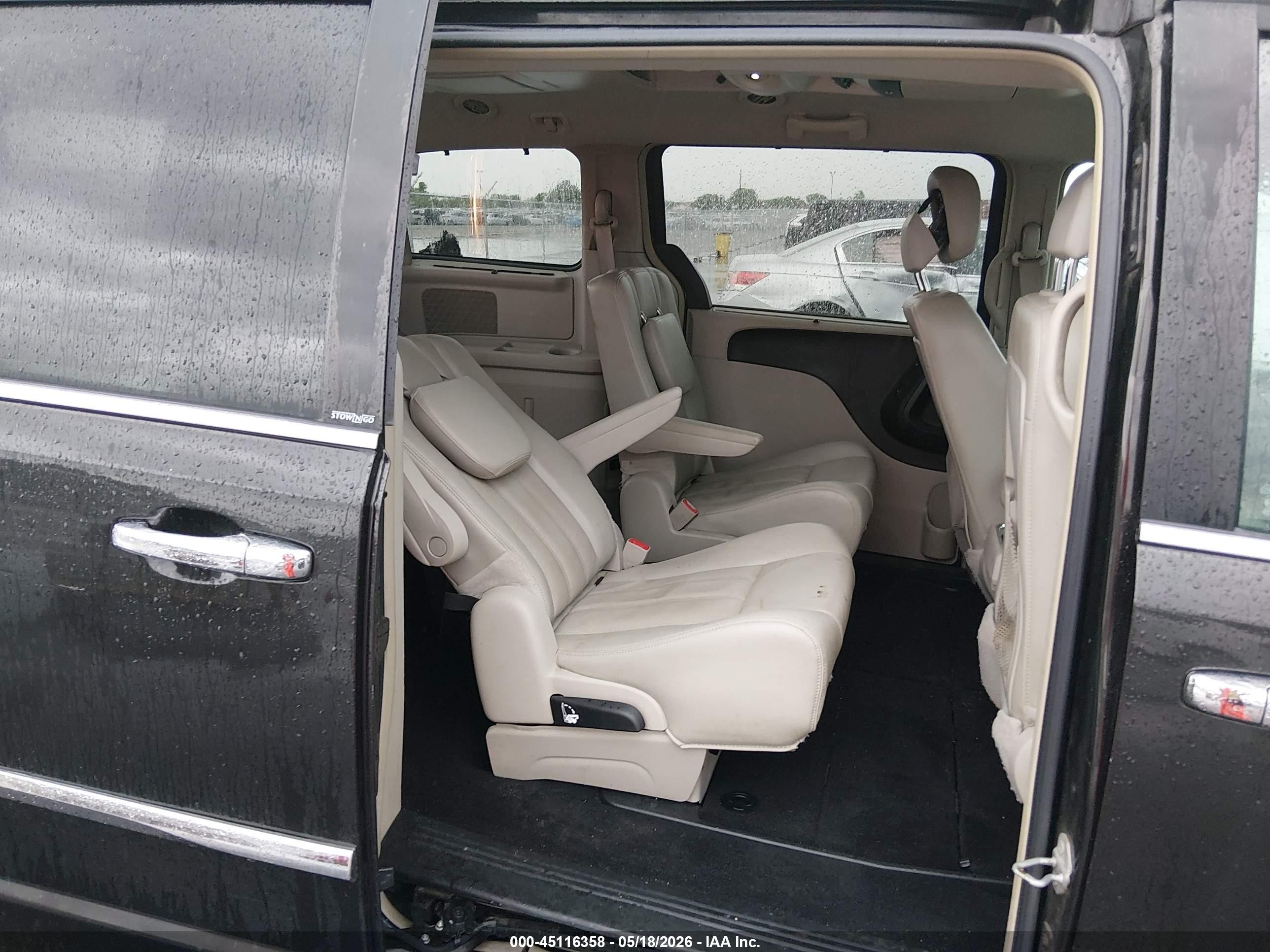 2014 Chrysler Town & Country Touring-l Black vin: 2C4RC1CGXER235161