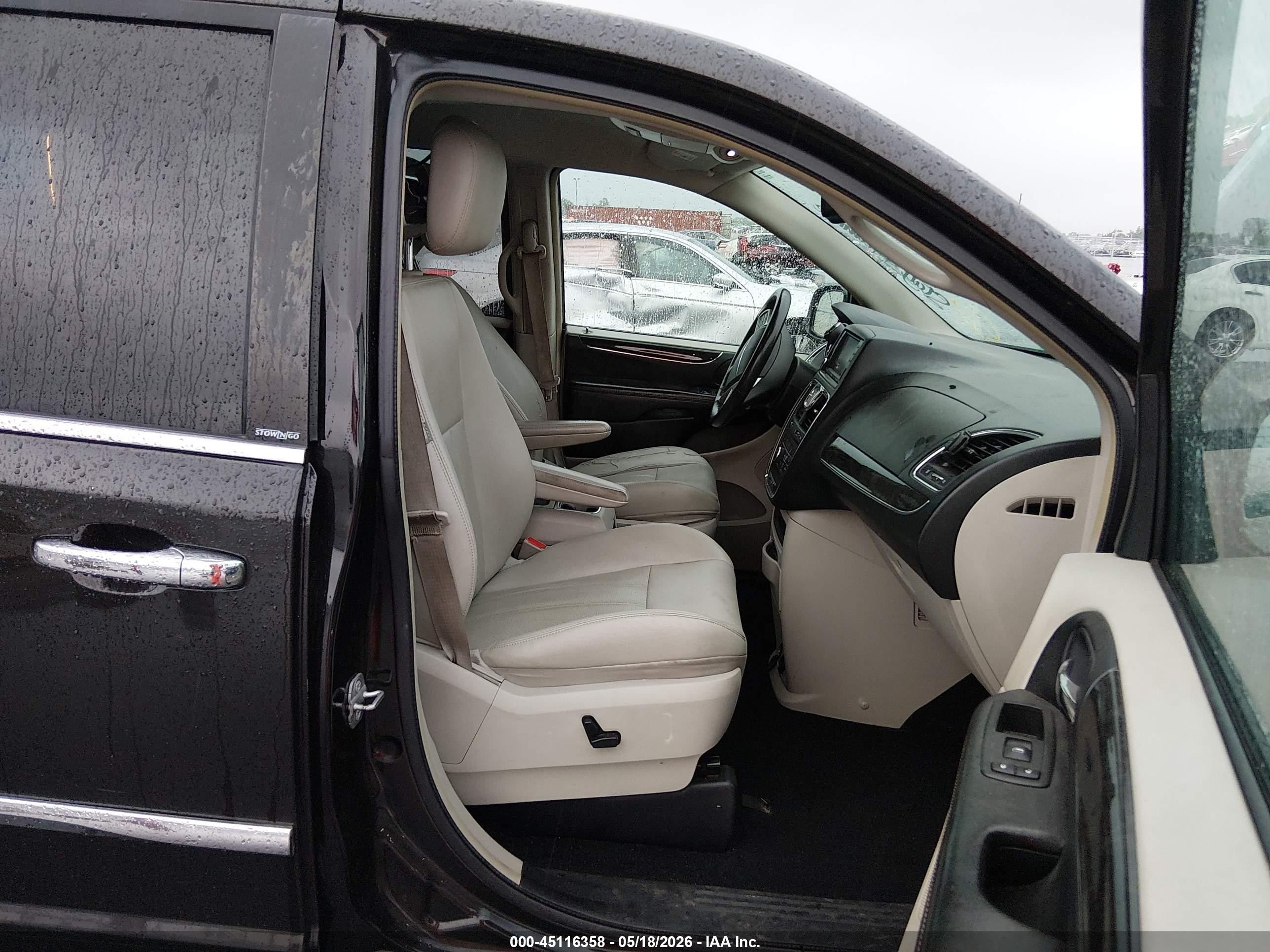 2014 Chrysler Town & Country Touring-l Black vin: 2C4RC1CGXER235161