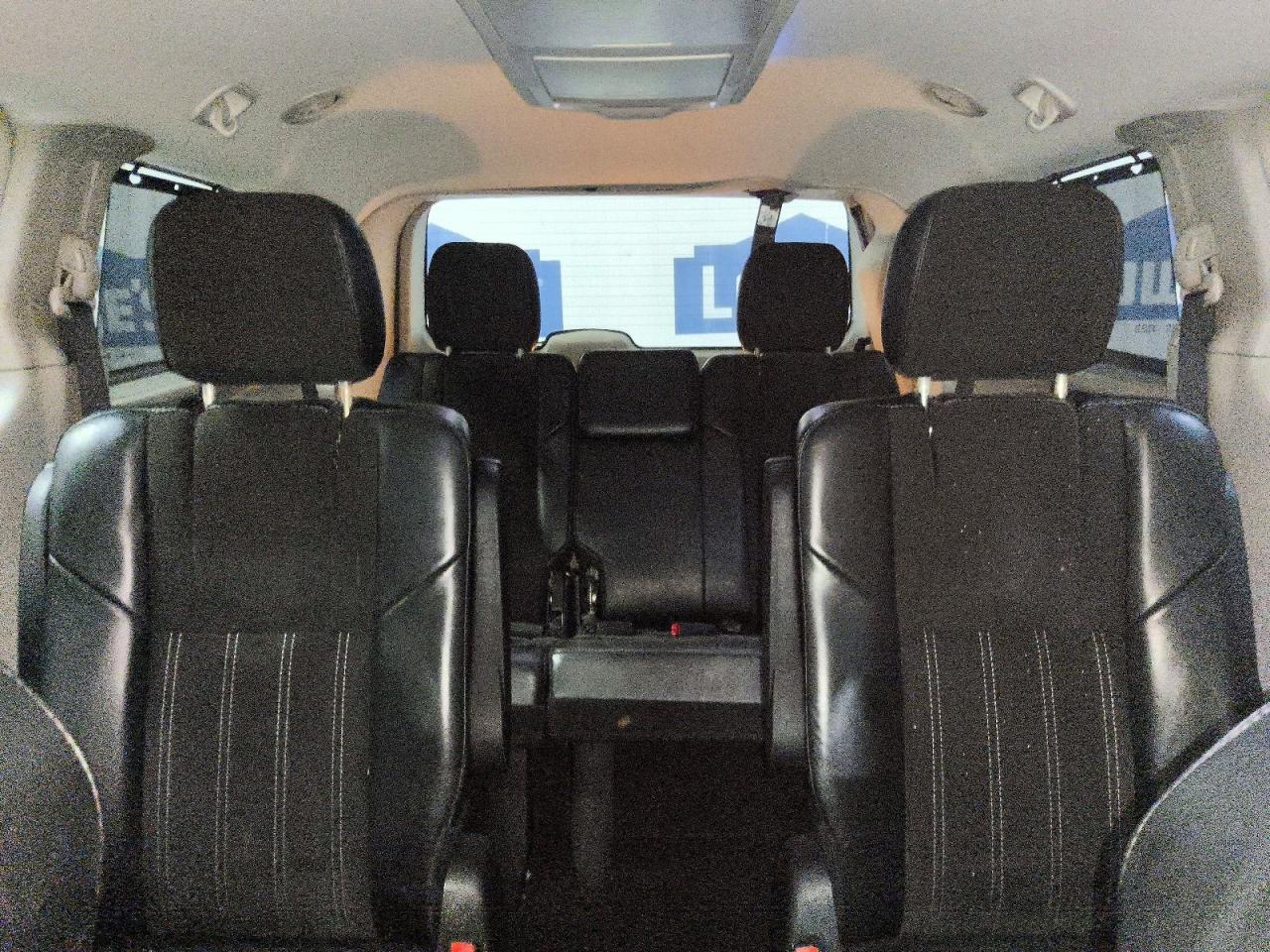 2014 Chrysler Town & Country Touring L Серебряный vin: 2C4RC1CGXER258620