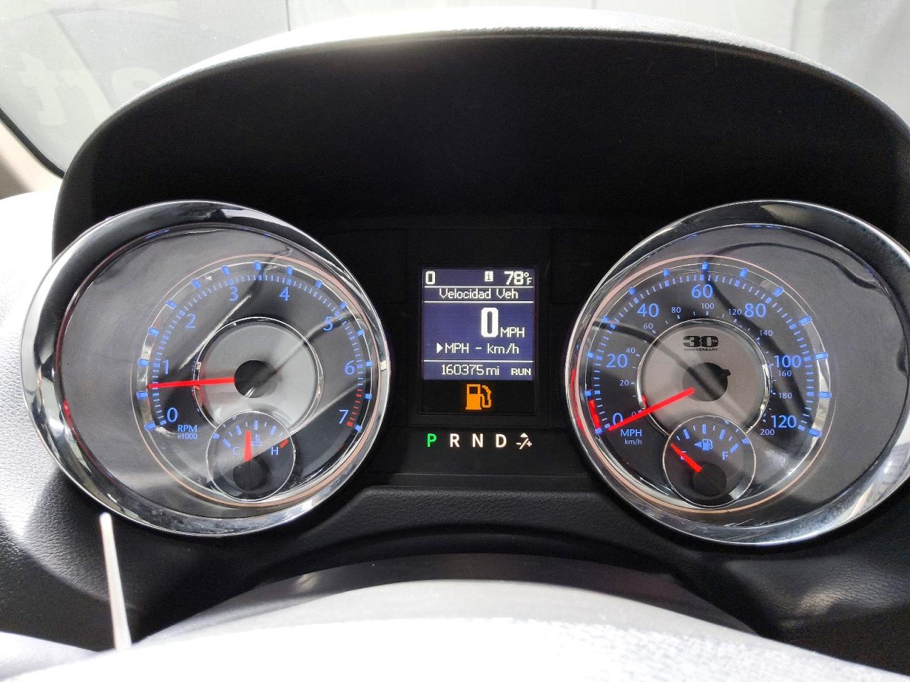 2014 Chrysler Town & Country Touring L Серебряный vin: 2C4RC1CGXER258620