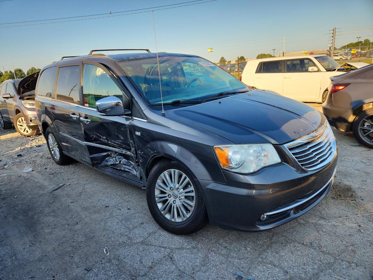 2014 Chrysler Town & Country Touring L Серый vin: 2C4RC1CGXER272999