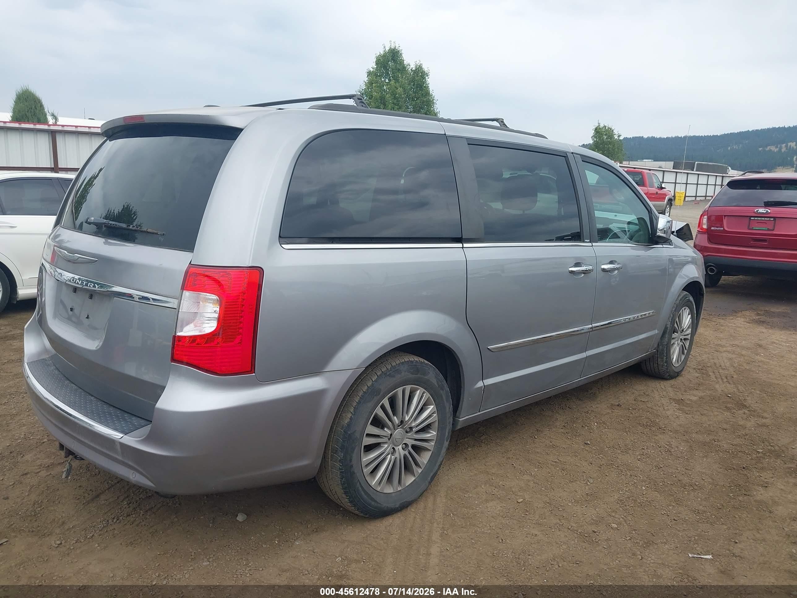 2014 Chrysler Town & Country Touring-l Silver vin: 2C4RC1CGXER307430