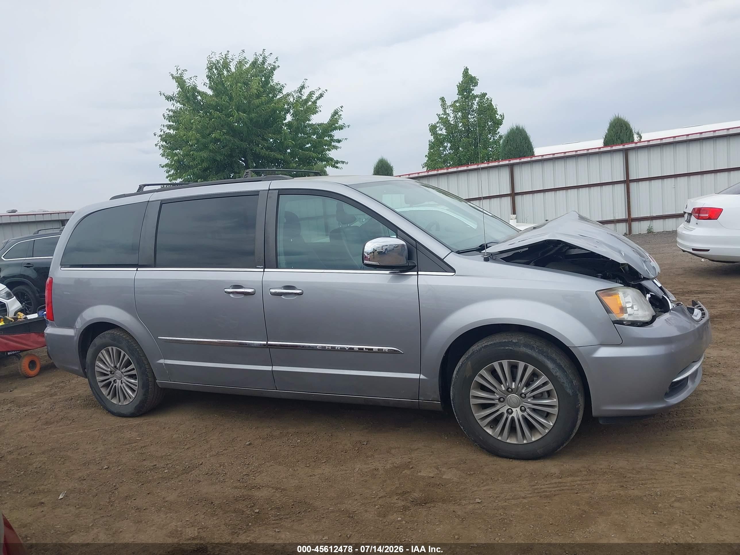 2014 Chrysler Town & Country Touring-l Silver vin: 2C4RC1CGXER307430