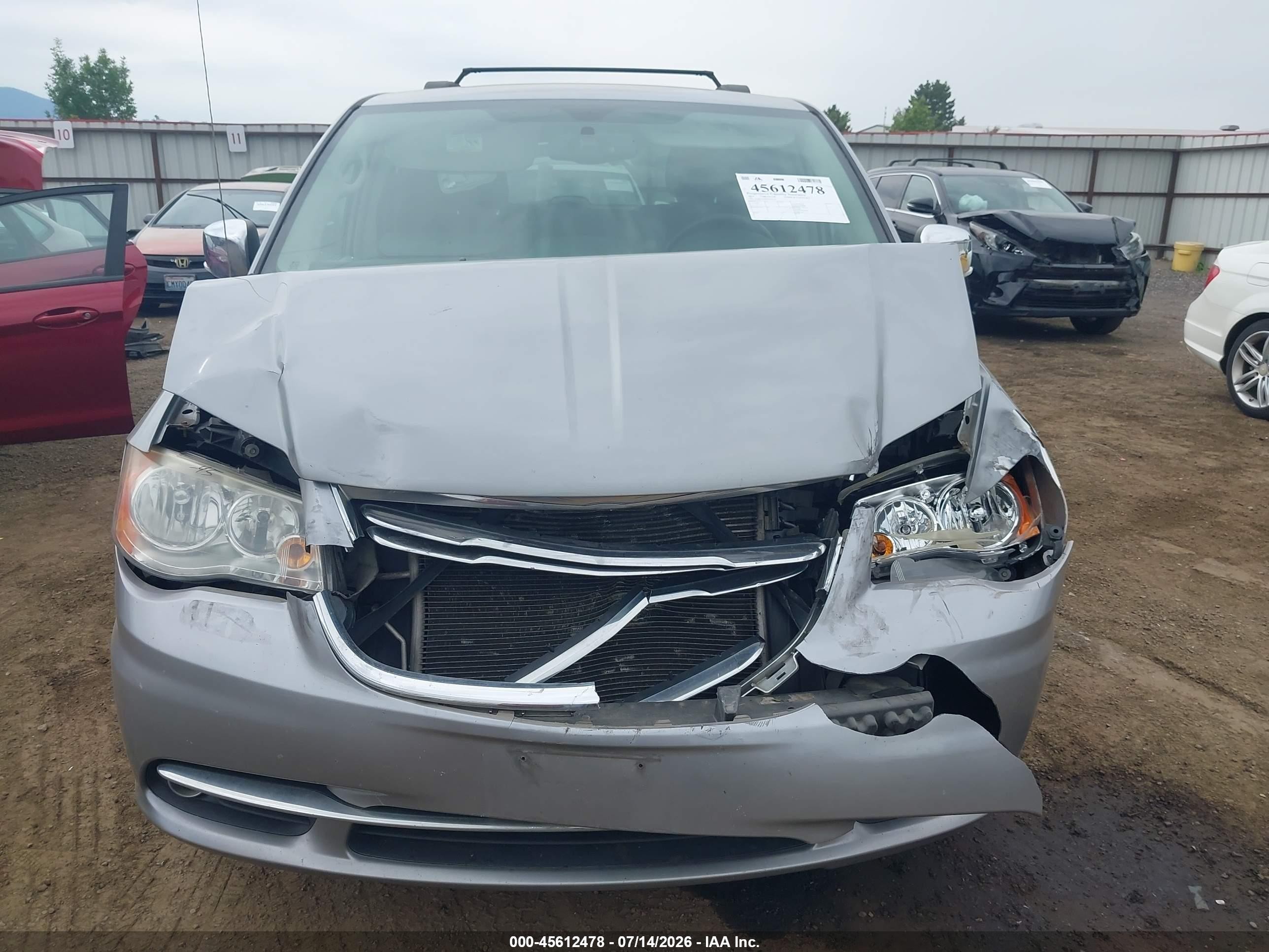 2014 Chrysler Town & Country Touring-l Silver vin: 2C4RC1CGXER307430