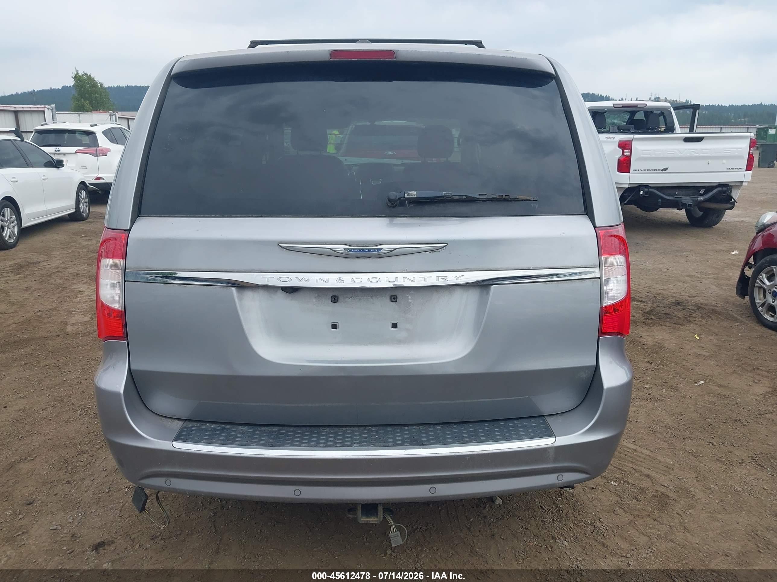 2014 Chrysler Town & Country Touring-l Silver vin: 2C4RC1CGXER307430