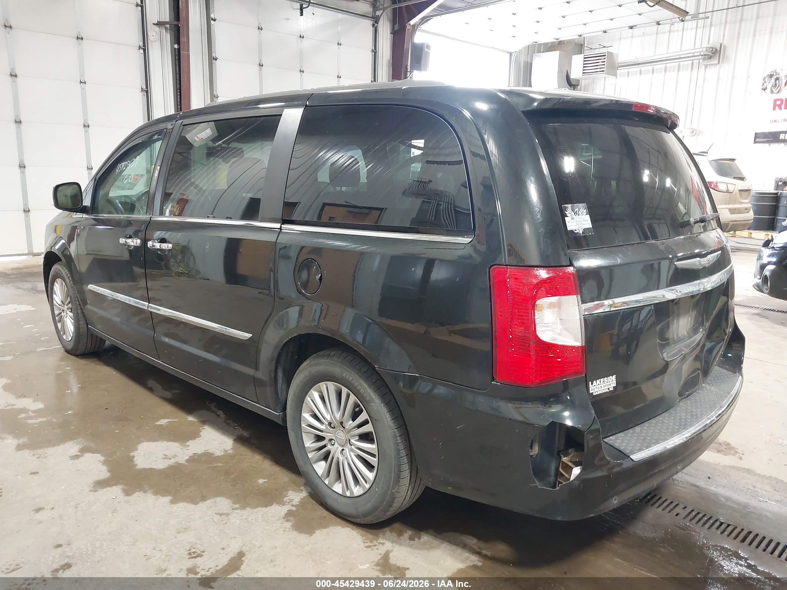 2015 Chrysler Town & Country Touring-l Black vin: 2C4RC1CGXFR547644