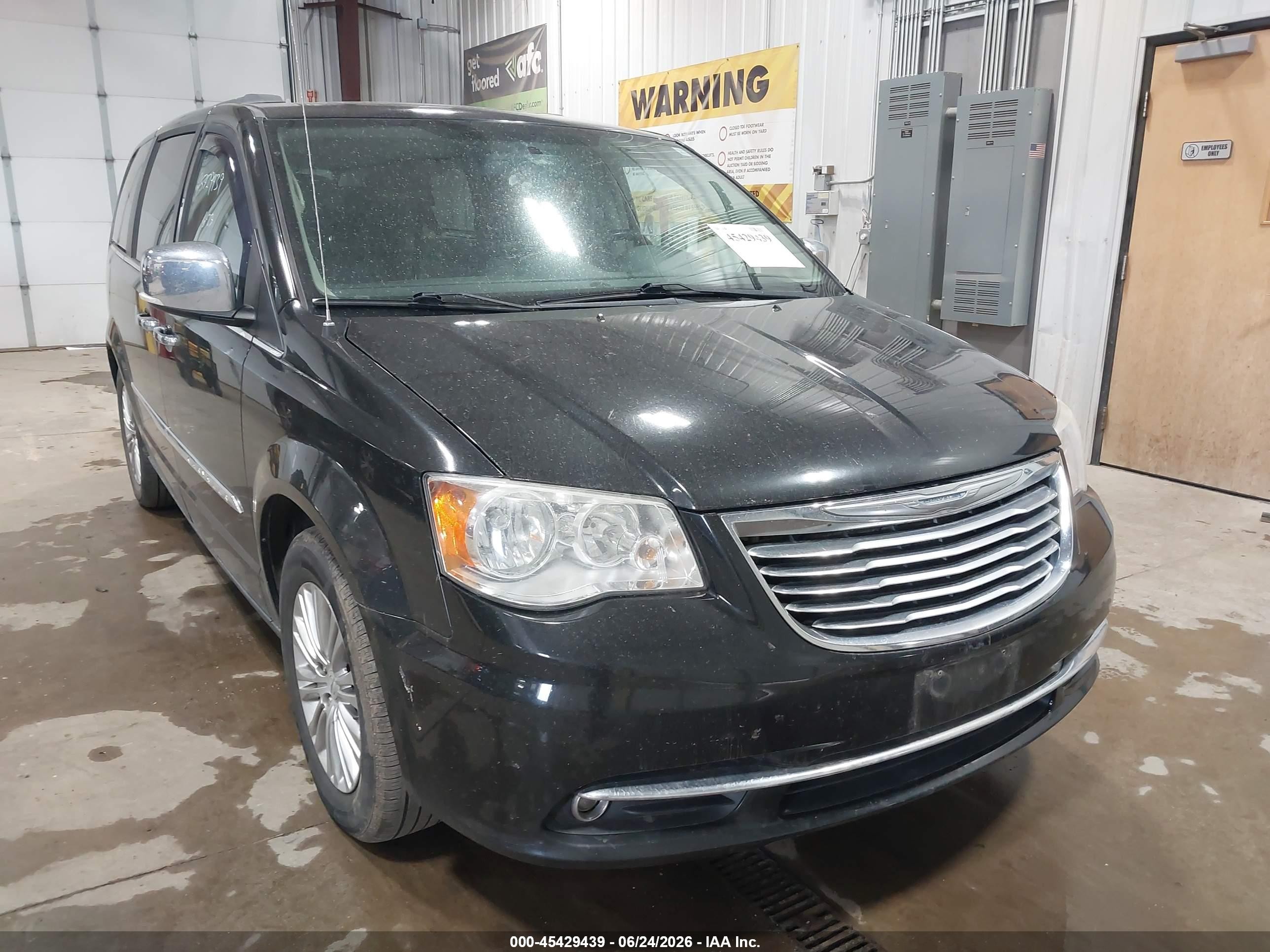 2015 Chrysler Town & Country Touring-l Black vin: 2C4RC1CGXFR547644