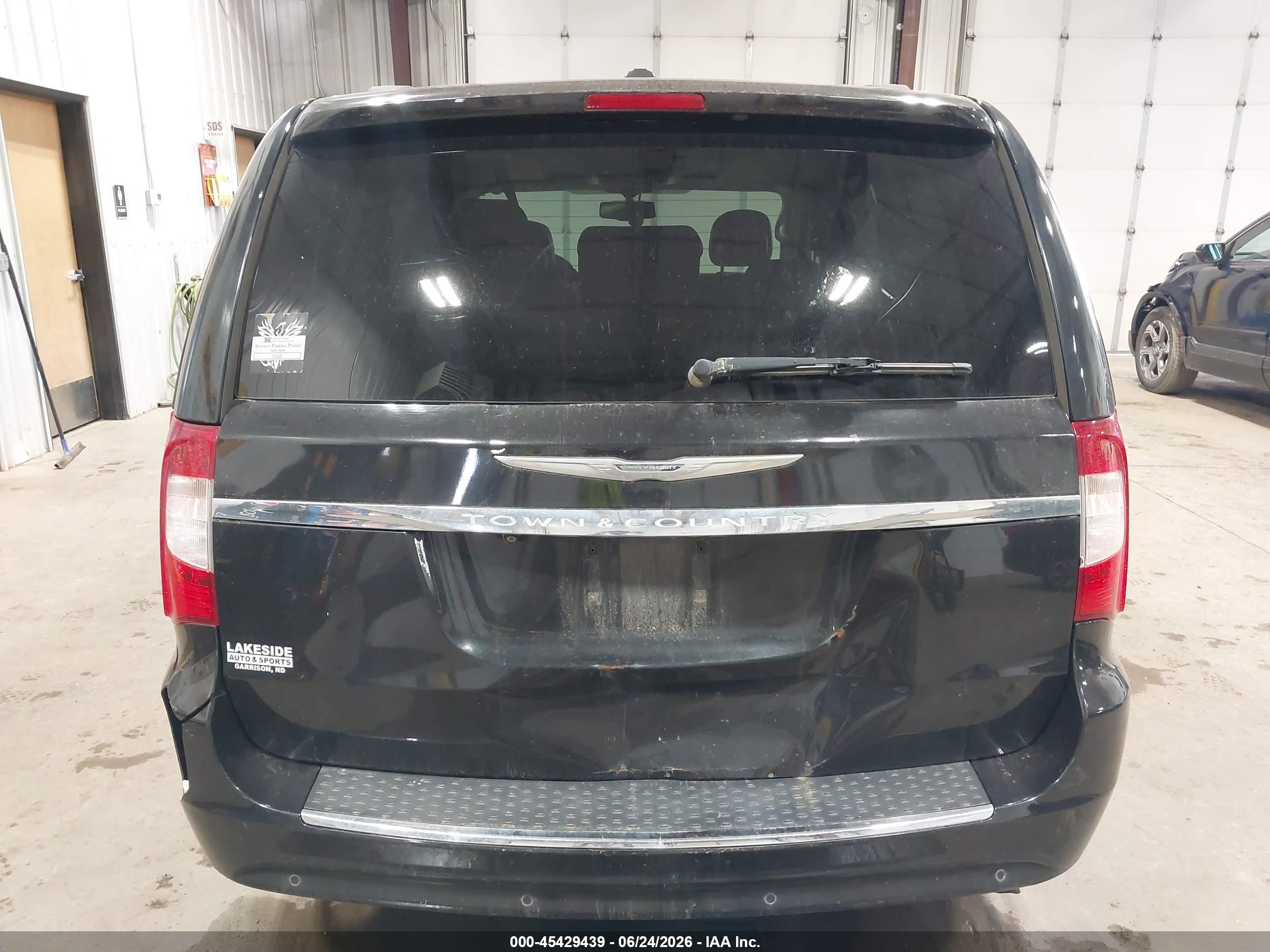 2015 Chrysler Town & Country Touring-l Black vin: 2C4RC1CGXFR547644