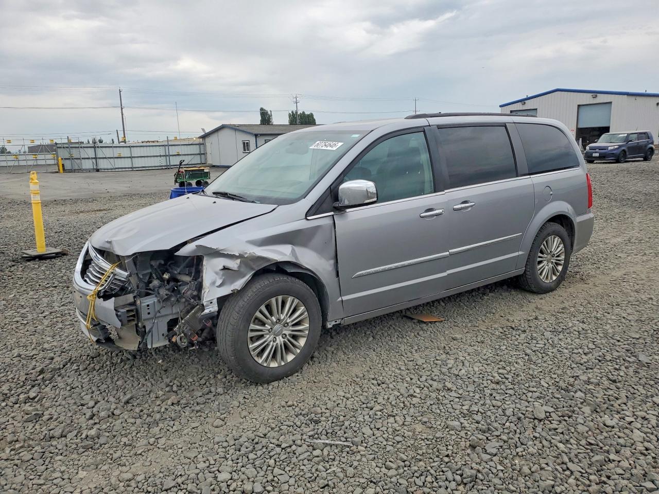 2015 Chrysler Town & Country Touring L Silver vin: 2C4RC1CGXFR627168