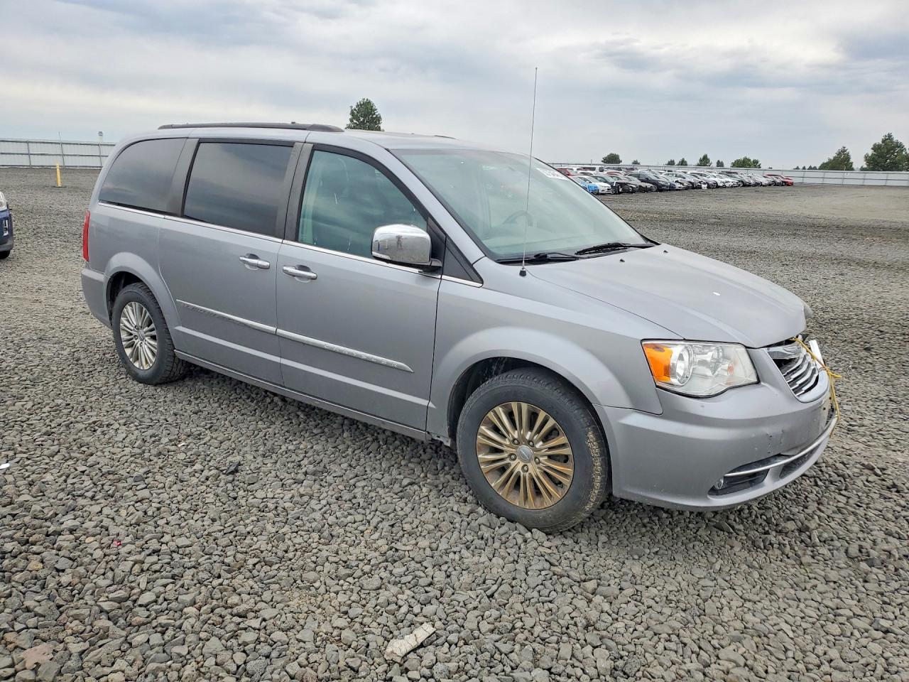 2015 Chrysler Town & Country Touring L Silver vin: 2C4RC1CGXFR627168