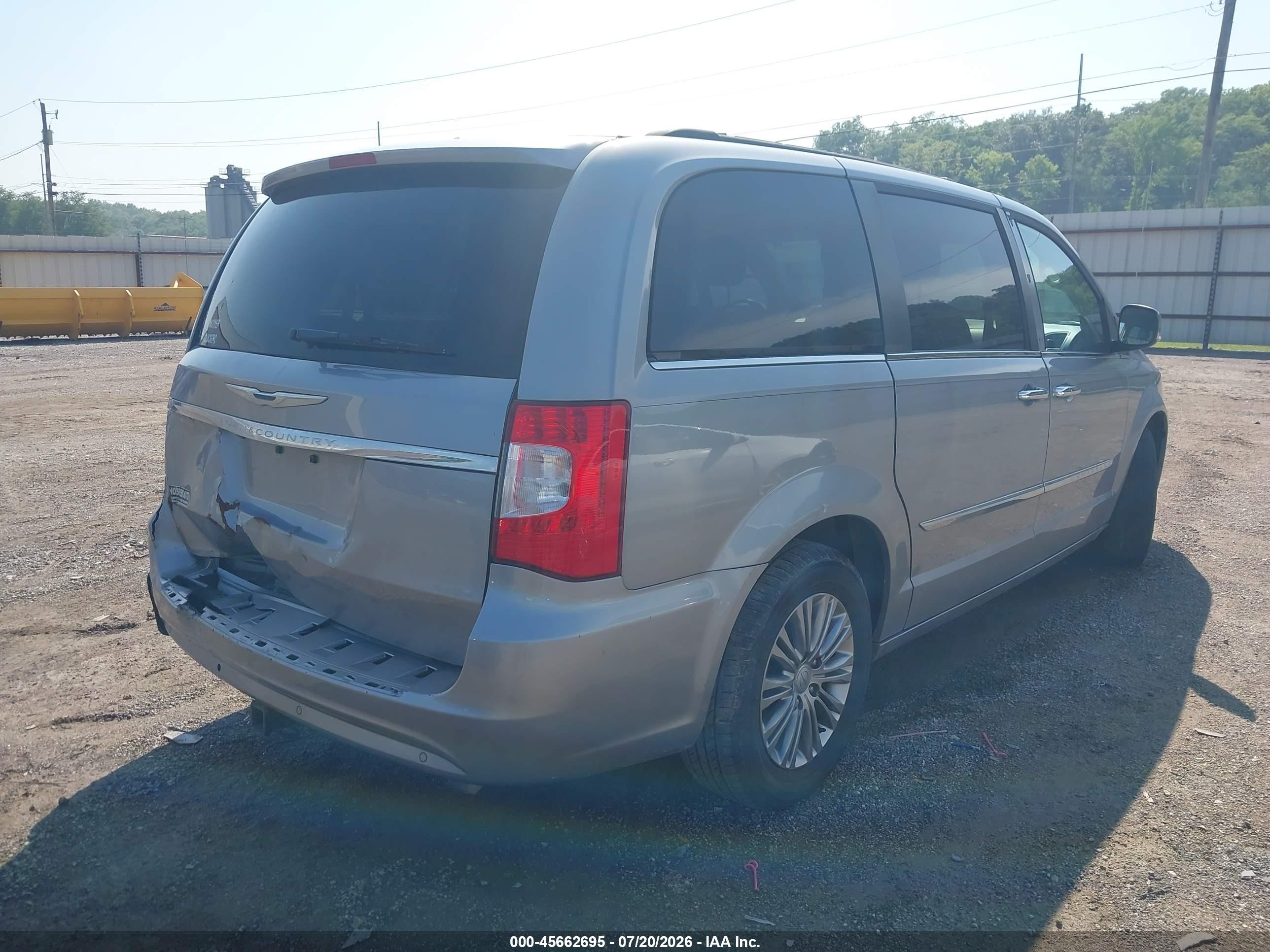 2015 Chrysler Town & Country Touring-l Серебряный vin: 2C4RC1CGXFR731286