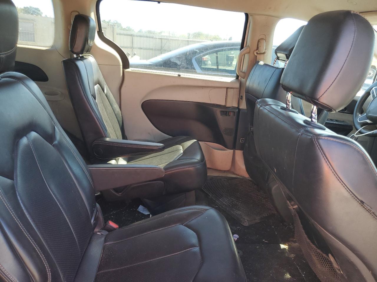2021 Chrysler Voyager Lxi White vin: 2C4RC1DG1MR532509