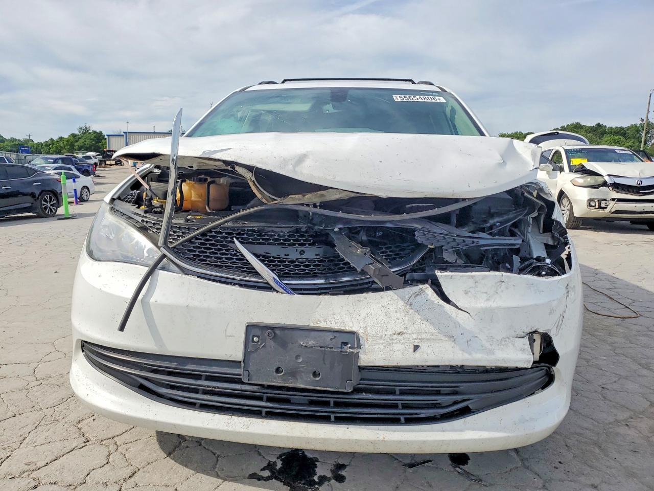 2020 Chrysler Voyager Lxi White vin: 2C4RC1DG4LR164518