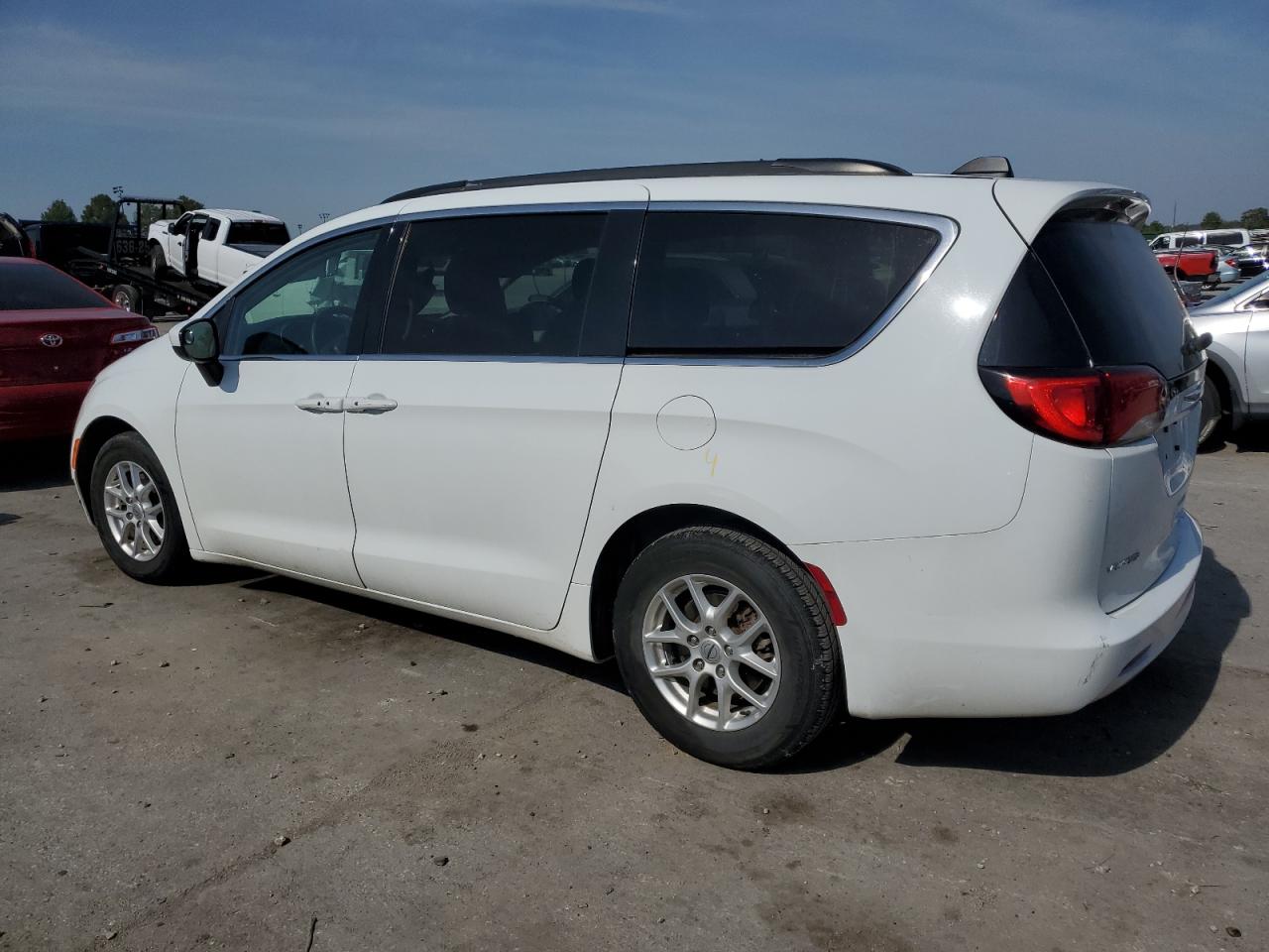 2021 Chrysler Voyager Lxi White vin: 2C4RC1DG4MR506647