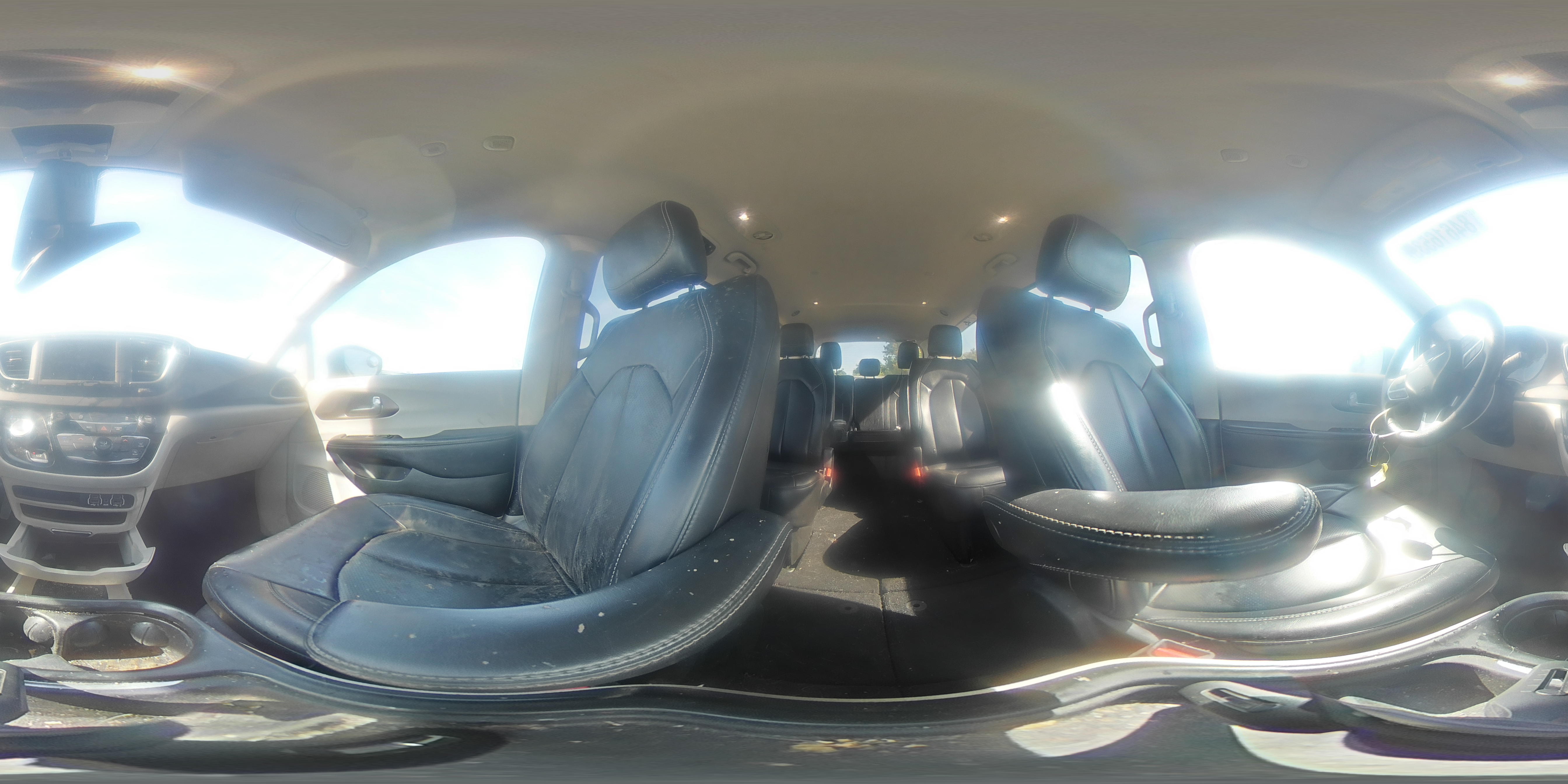 2021 Chrysler Voyager Lxi White vin: 2C4RC1DG4MR506647