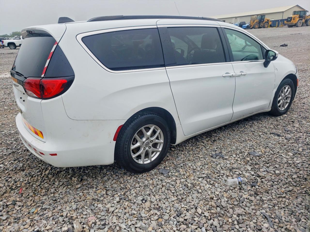 2021 Chrysler Voyager Lxi White vin: 2C4RC1DG4MR549739
