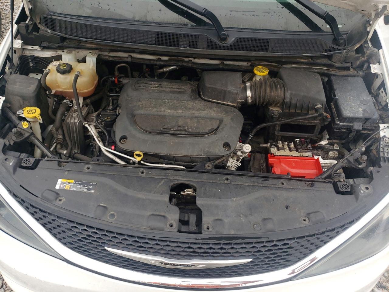 2021 Chrysler Voyager Lxi White vin: 2C4RC1DG4MR549739