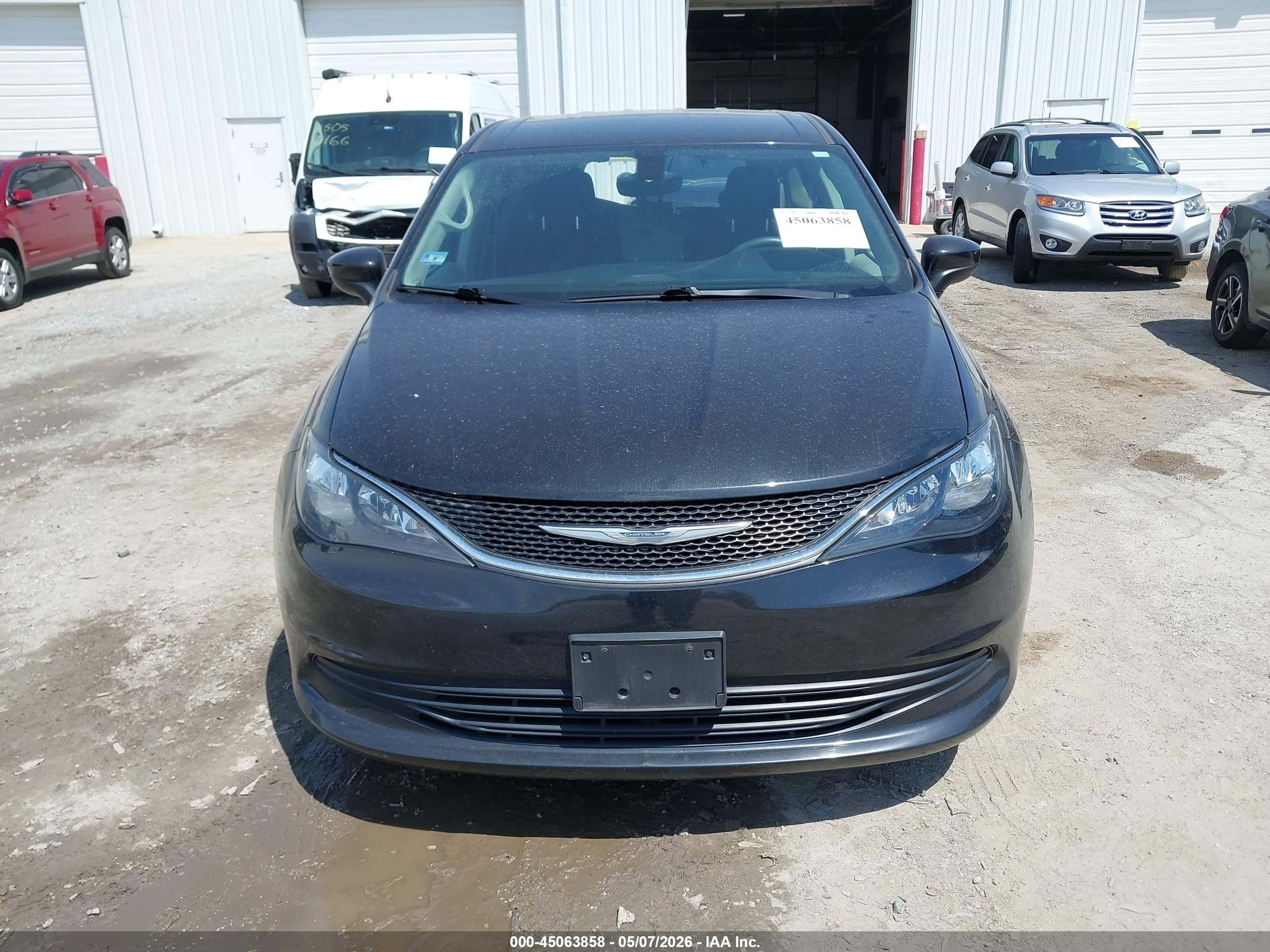 2017 Chrysler Pacifica Touring Black vin: 2C4RC1DG7HR516949