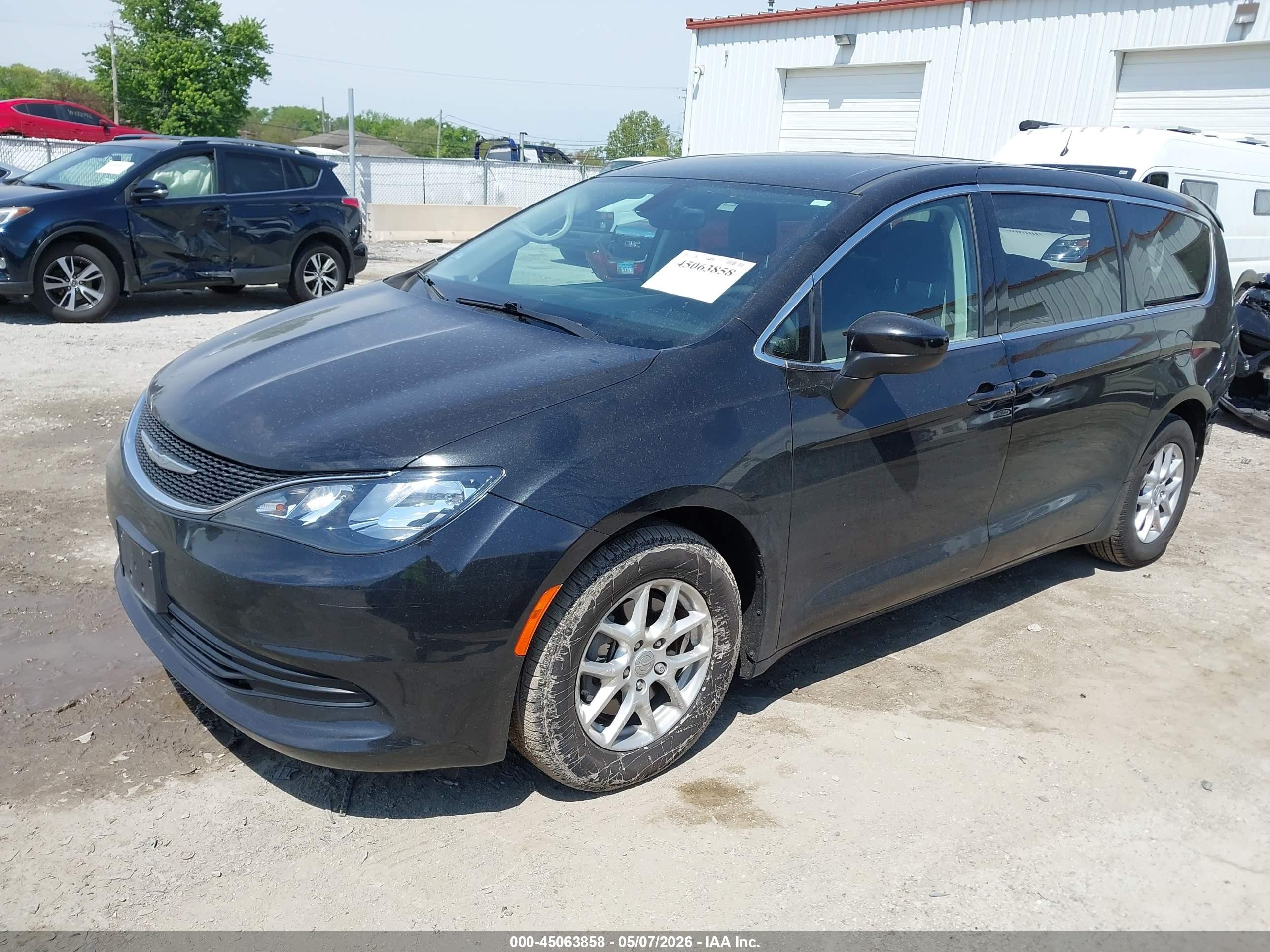 2017 Chrysler Pacifica Touring Black vin: 2C4RC1DG7HR516949