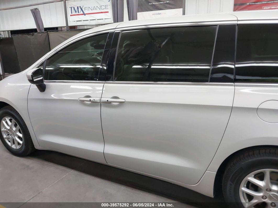 2017 Chrysler Pacifica Touring White vin: 2C4RC1DG9HR587697