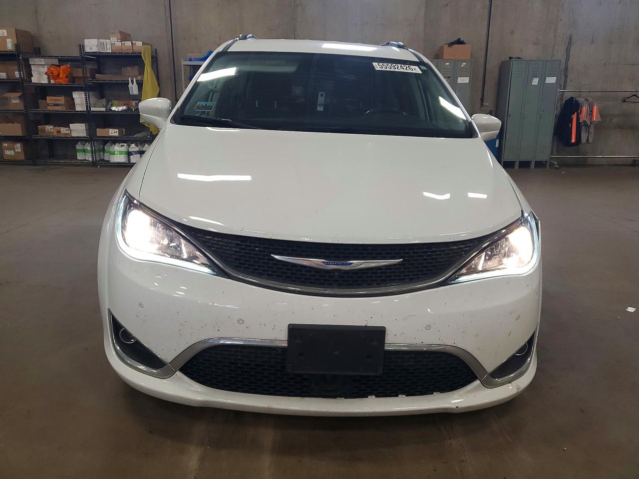 2018 Chrysler Pacifica Touring L Plus White vin: 2C4RC1EG4JR293712