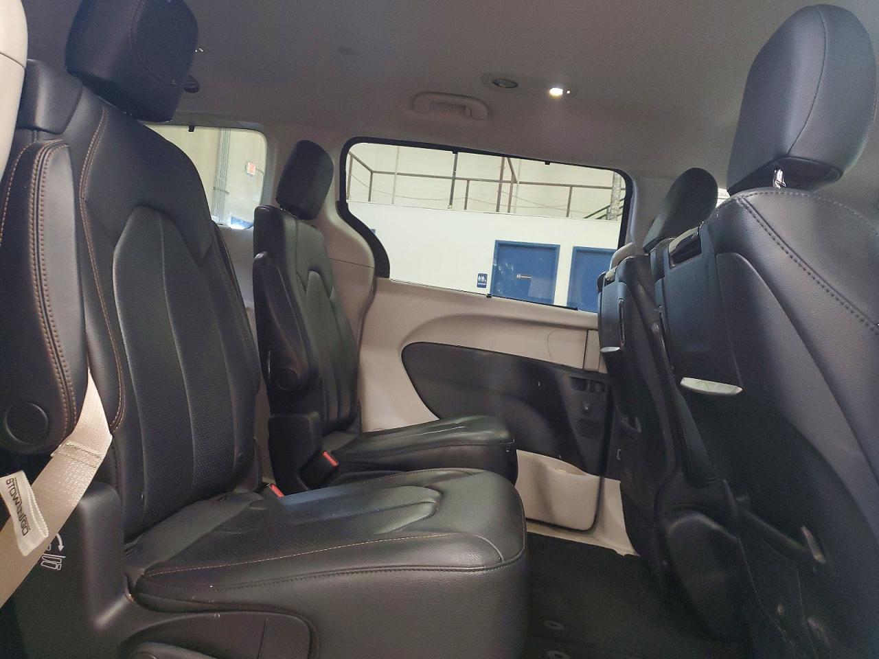 2018 Chrysler Pacifica Touring L Plus White vin: 2C4RC1EG4JR293712