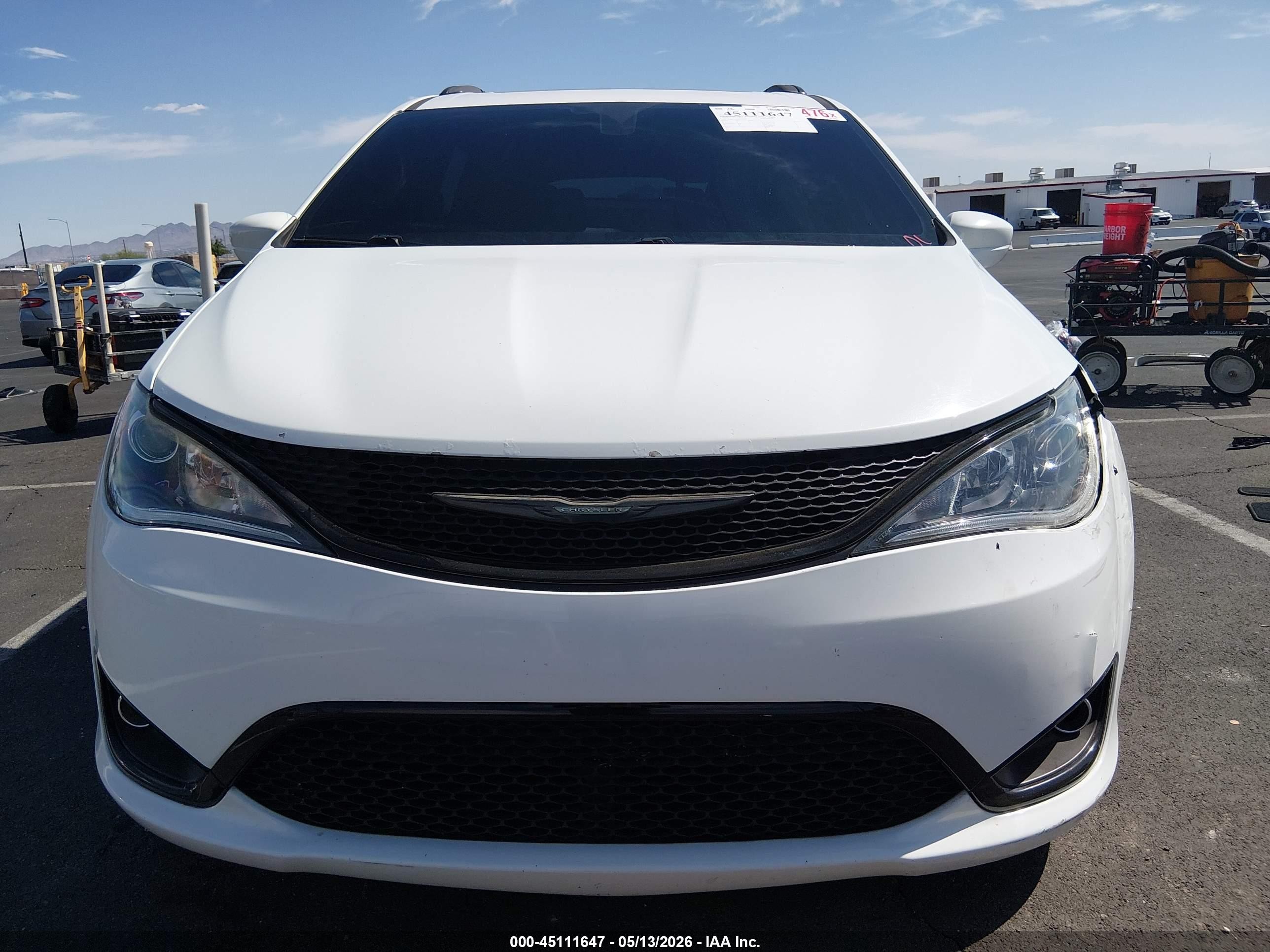 2018 Chrysler Pacifica Touring L Plus White vin: 2C4RC1EG5JR234975