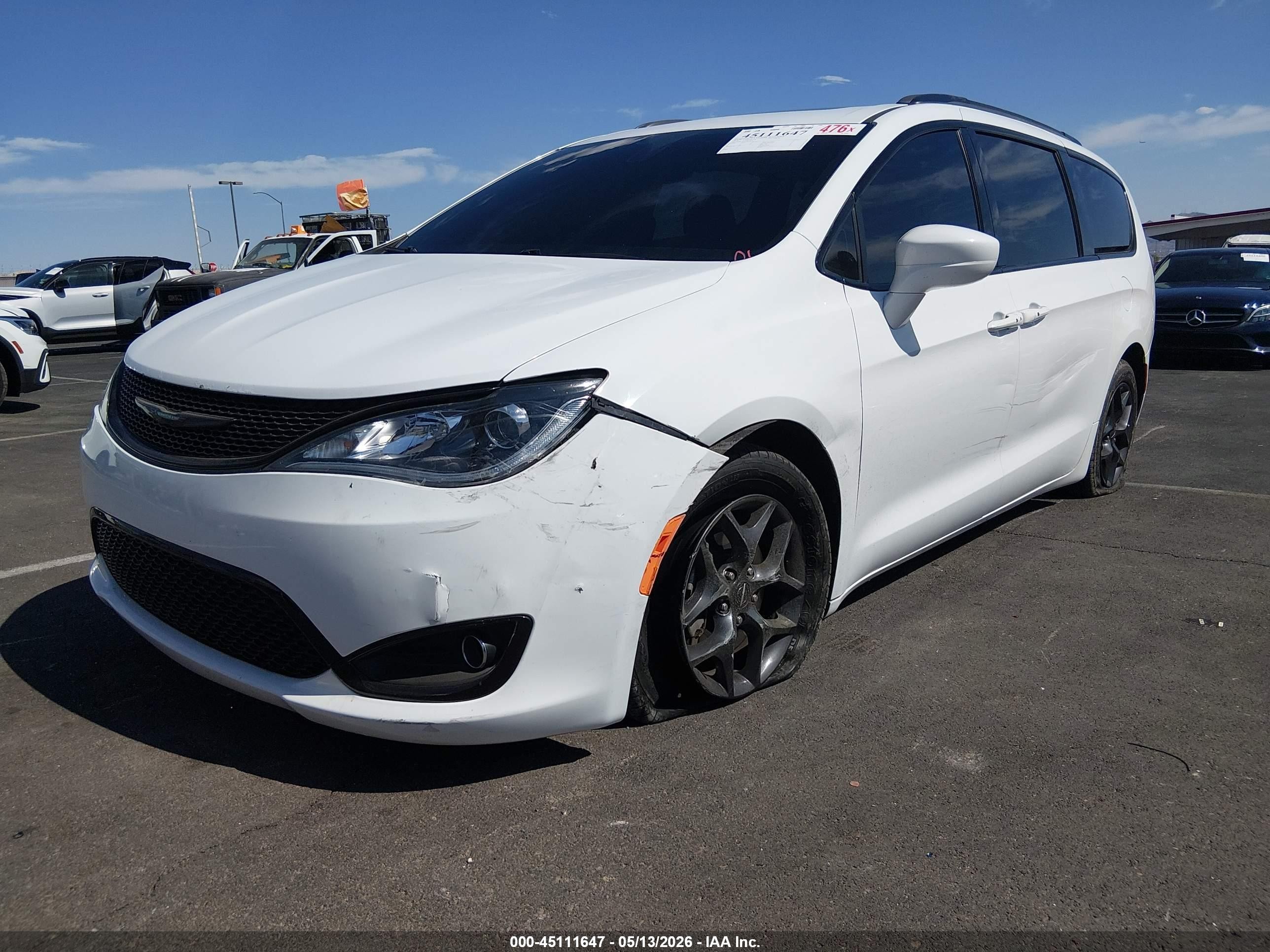 2018 Chrysler Pacifica Touring L Plus White vin: 2C4RC1EG5JR234975