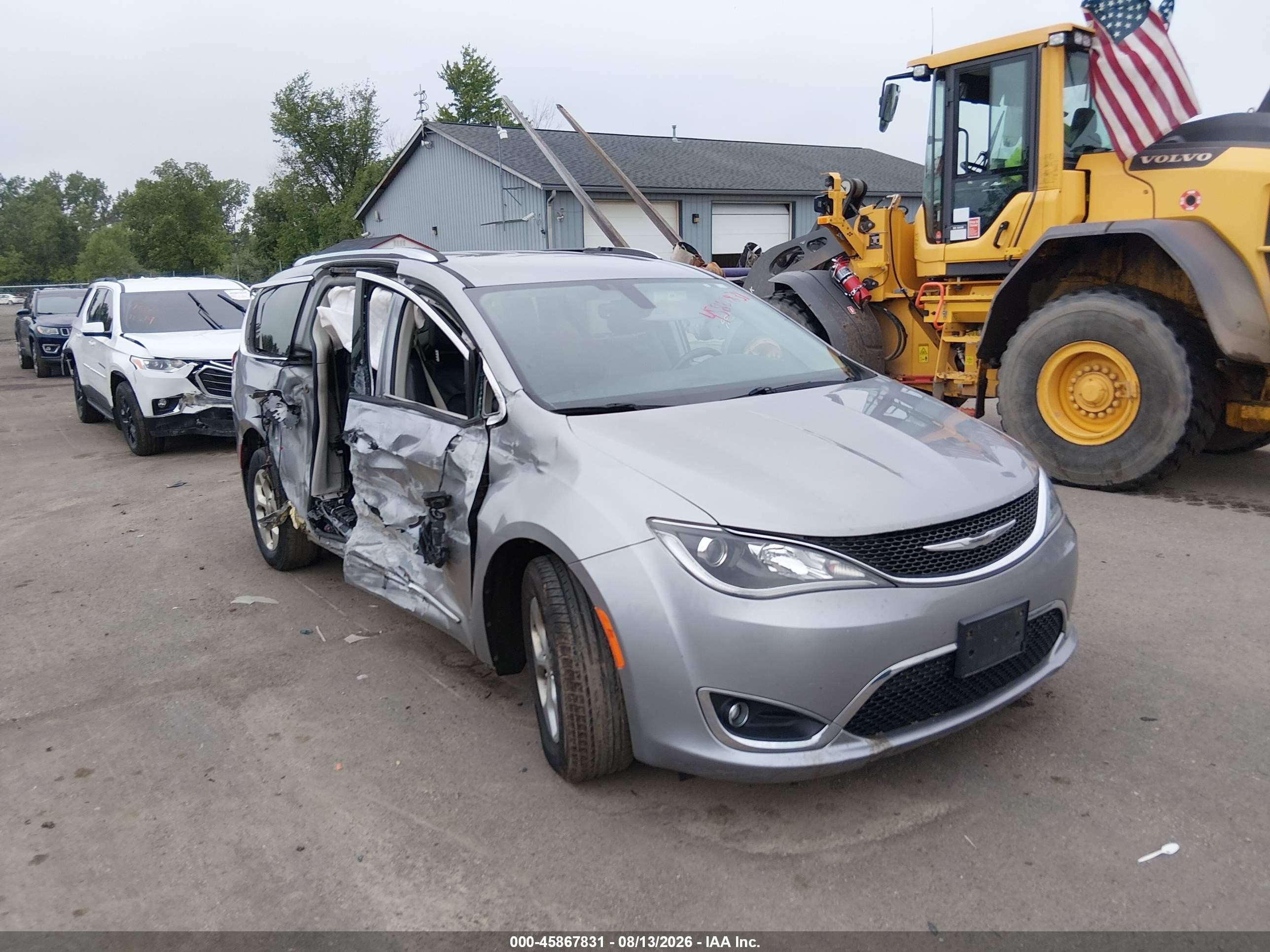 2017 Chrysler Pacifica Touring-l Plus Gray vin: 2C4RC1EG7HR520000