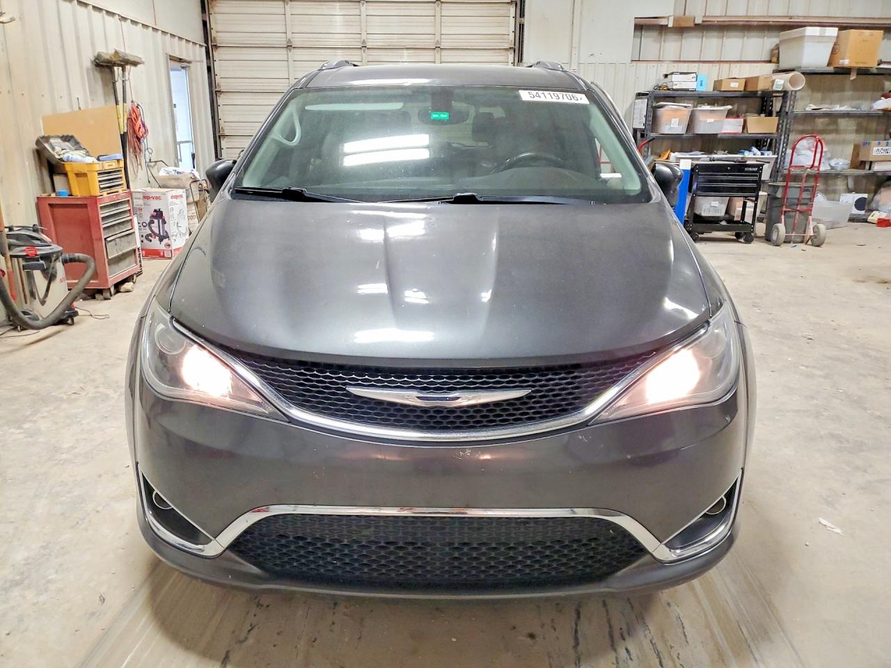 2017 Chrysler Pacifica Touring L Plus Gray vin: 2C4RC1EG7HR770126