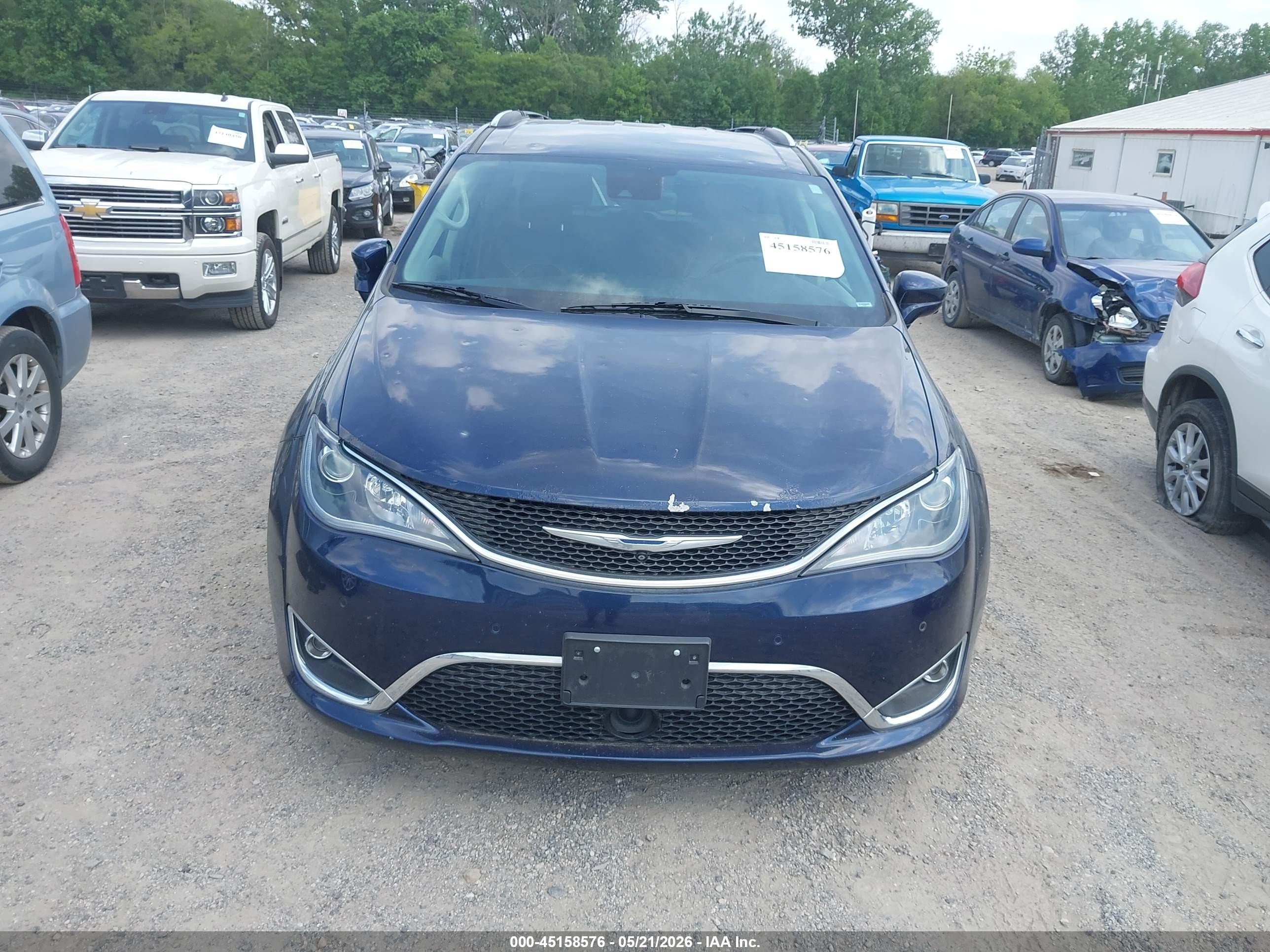 2017 Chrysler Pacifica Touring-l Plus Blue vin: 2C4RC1EG7HR811192