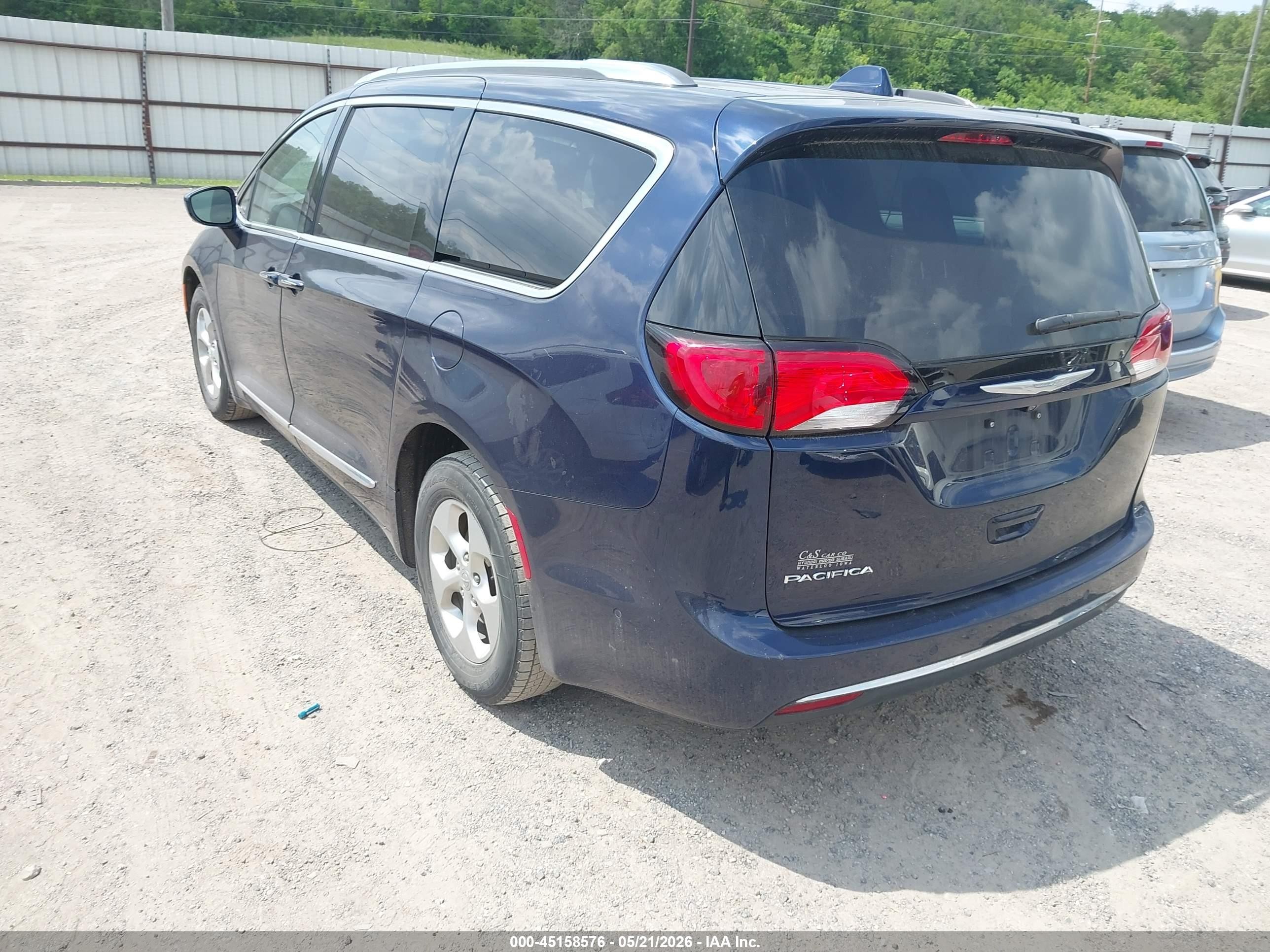 2017 Chrysler Pacifica Touring-l Plus Blue vin: 2C4RC1EG7HR811192