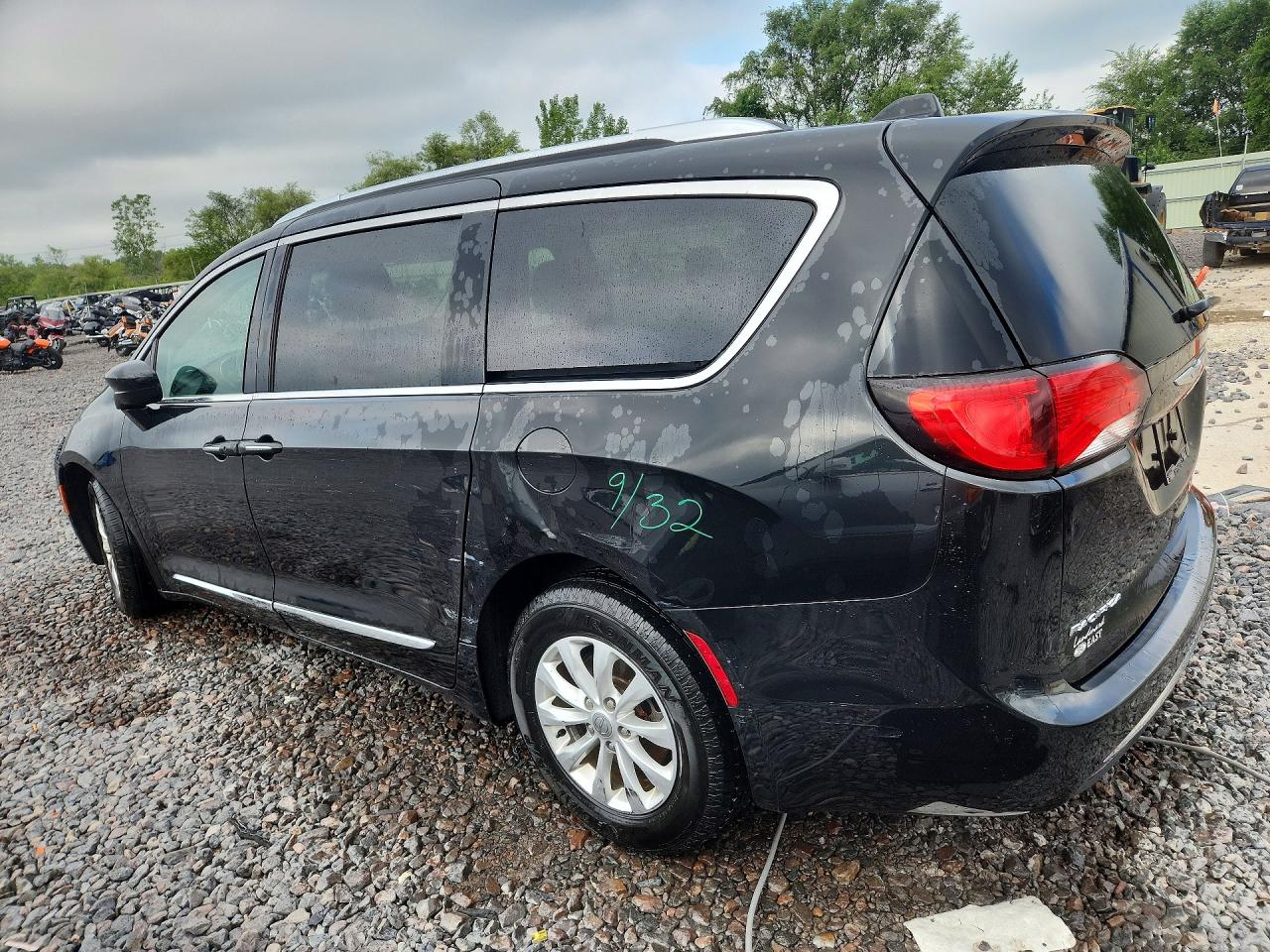 2018 Chrysler Pacifica Touring L Plus Черный vin: 2C4RC1EGXJR291821