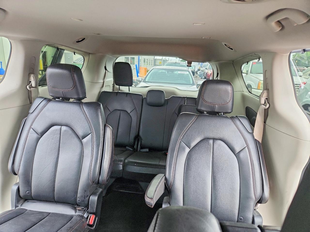 2018 Chrysler Pacifica Touring L Plus Черный vin: 2C4RC1EGXJR291821