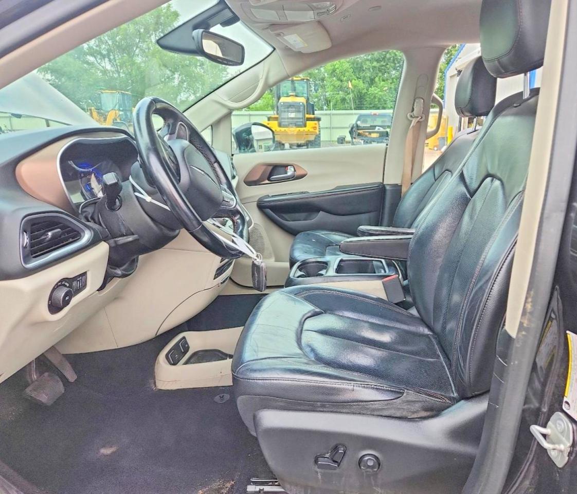 2018 Chrysler Pacifica Touring L Plus Черный vin: 2C4RC1EGXJR291821