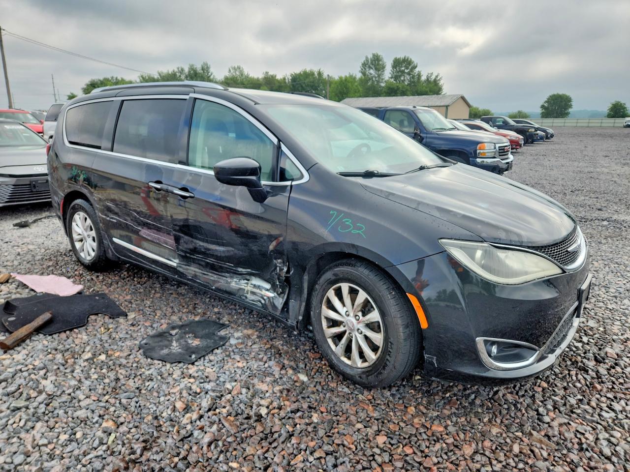 2018 Chrysler Pacifica Touring L Plus Черный vin: 2C4RC1EGXJR291821