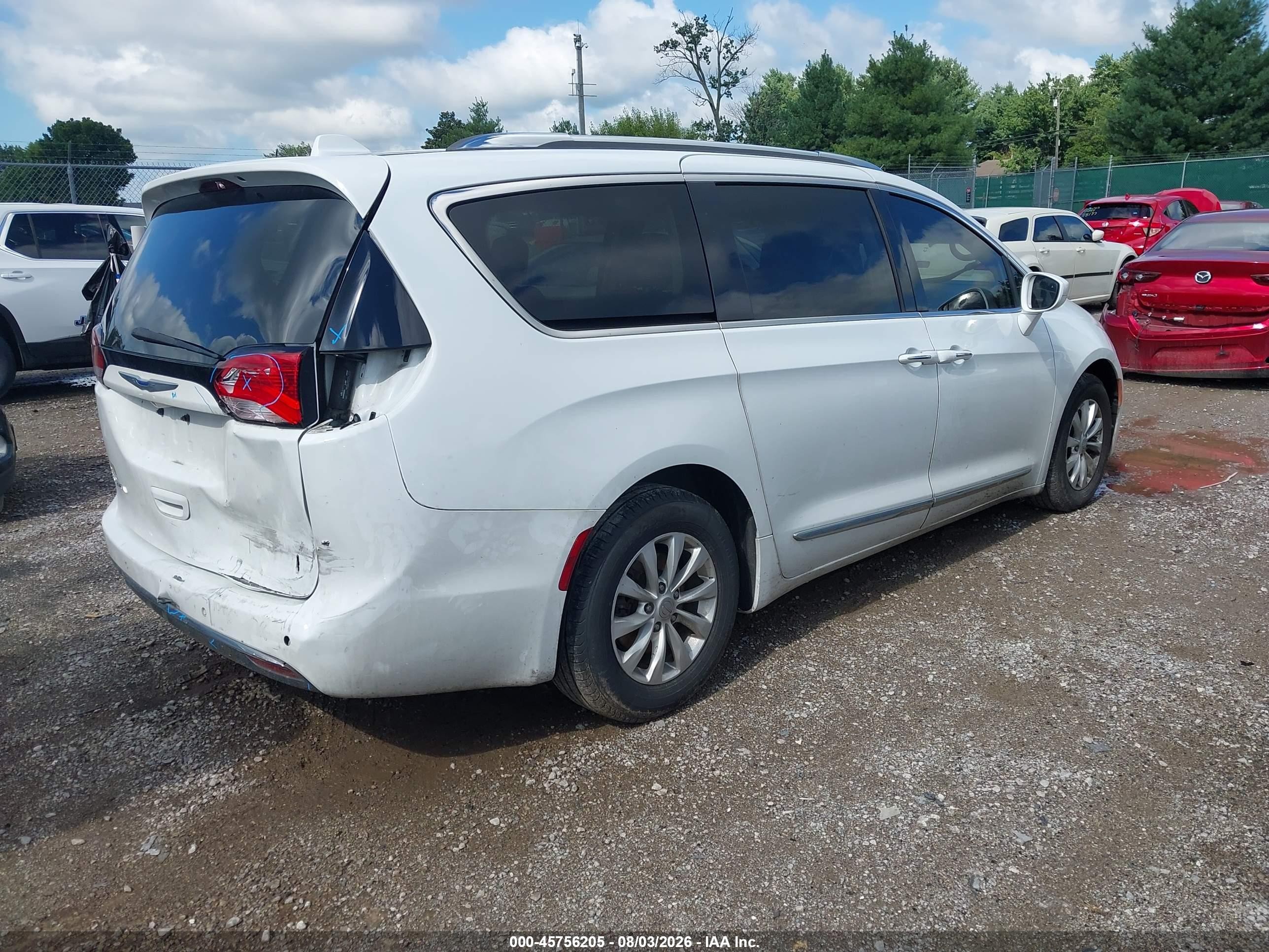 2018 Chrysler Pacifica Touring L Plus Белый vin: 2C4RC1EGXJR295125