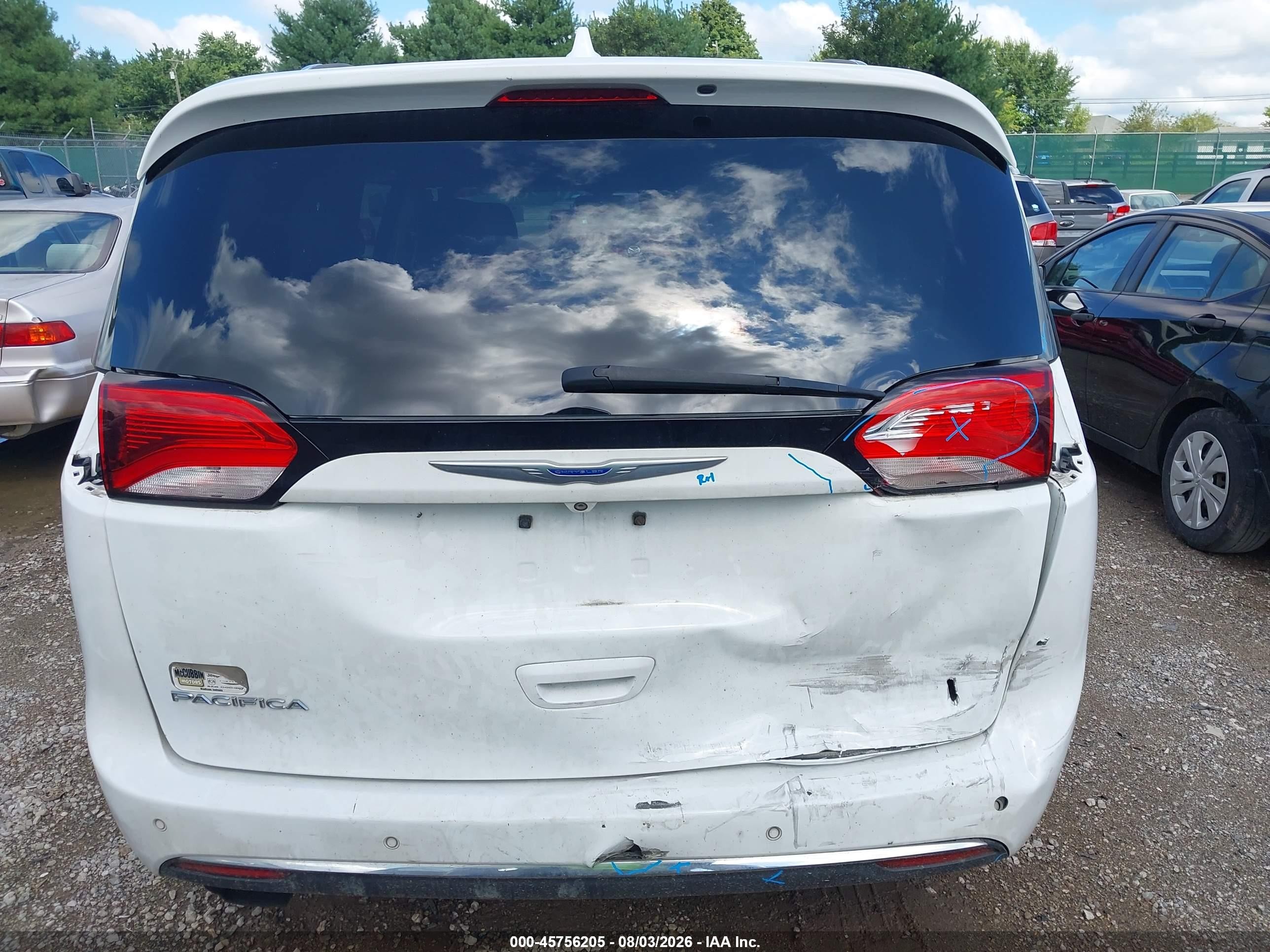 2018 Chrysler Pacifica Touring L Plus Белый vin: 2C4RC1EGXJR295125
