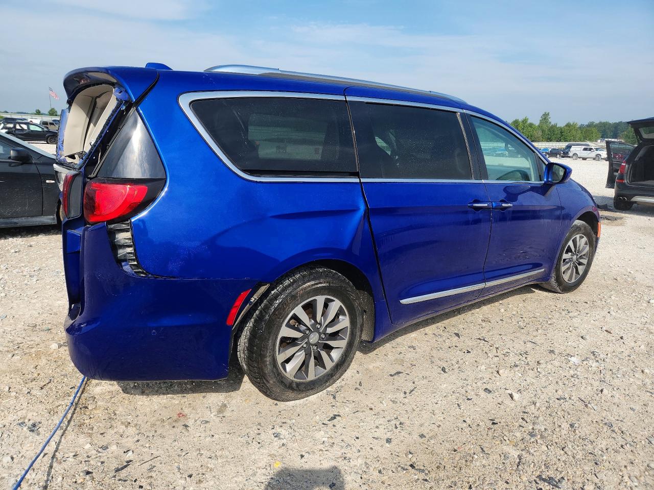 2020 Chrysler Pacifica Touring L Plus Blue vin: 2C4RC1EGXLR123082