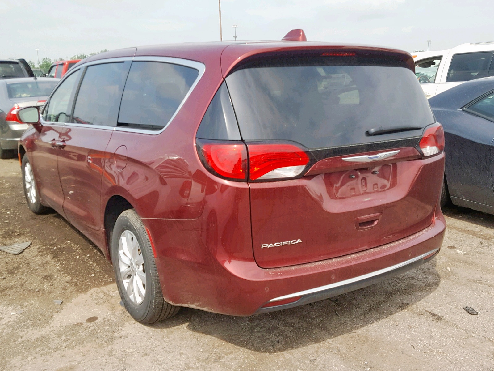 2018 Chrysler Pacifica Touring Plus Red vin: 2C4RC1FG0JR117884