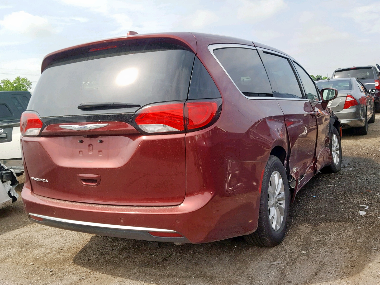 2018 Chrysler Pacifica Touring Plus Red vin: 2C4RC1FG0JR117884