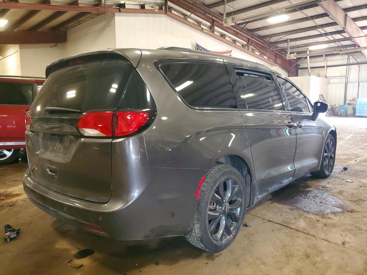 2018 Chrysler Pacifica Touring Plus Charcoal vin: 2C4RC1FG6JR356825