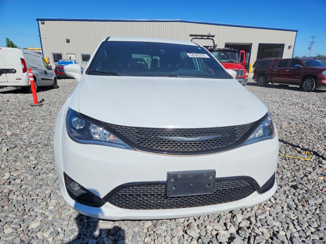 2018 Chrysler Pacifica Touring Plus White vin: 2C4RC1FG7JR365727