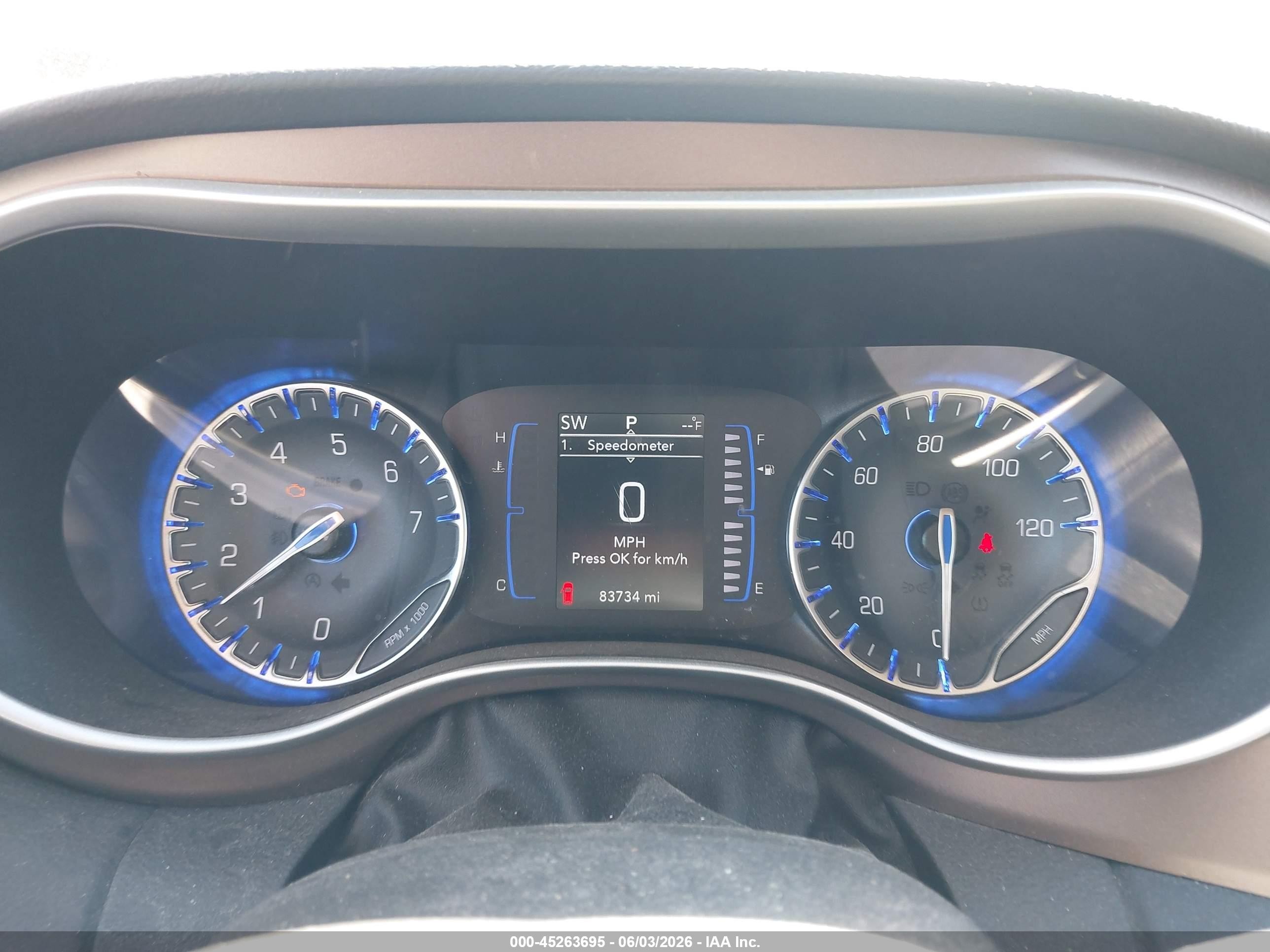 2018 Chrysler Pacifica Touring Plus Orange vin: 2C4RC1FG8JR350458