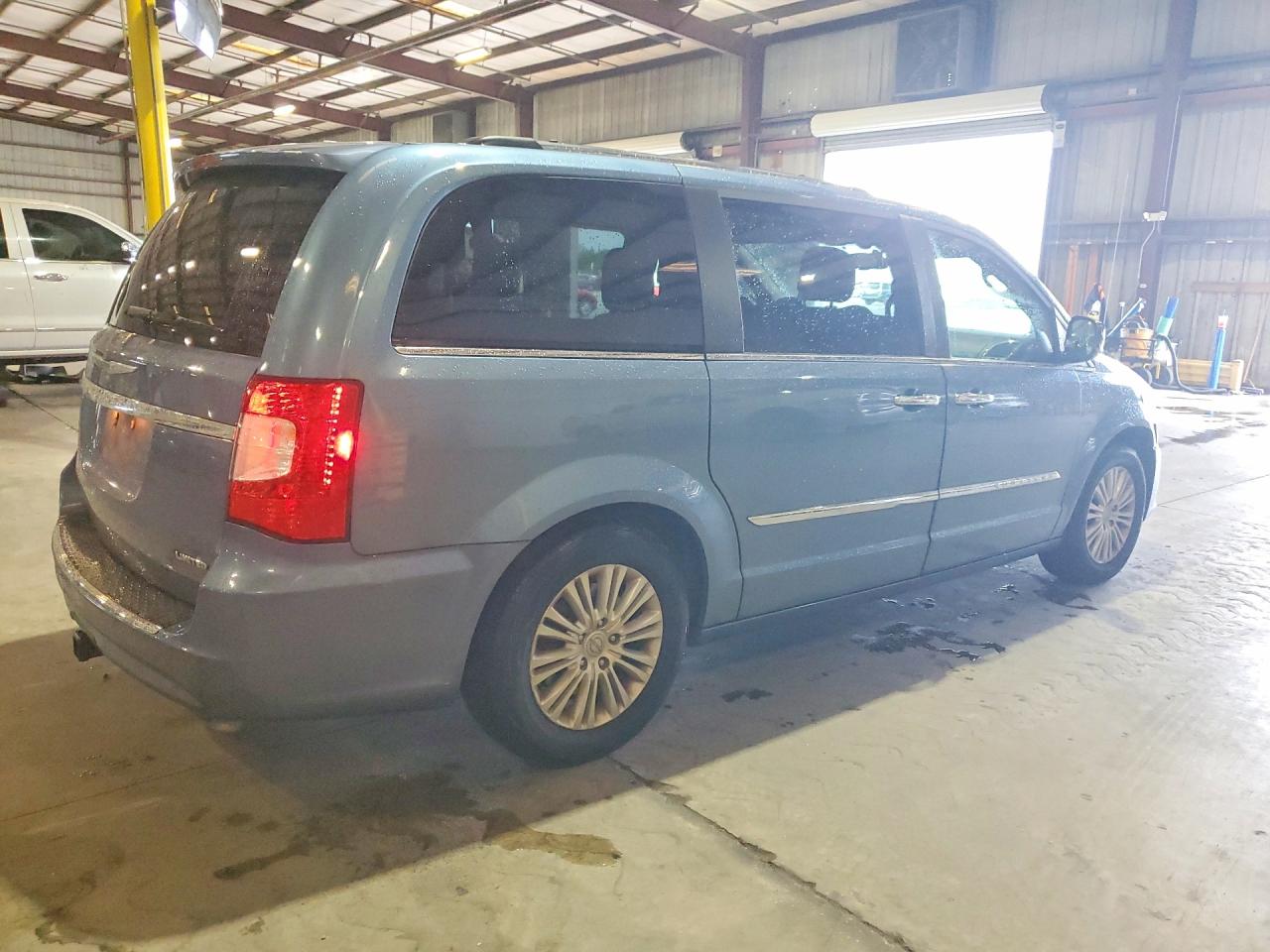 2012 Chrysler Town & Country Limited Blue vin: 2C4RC1GG0CR175091