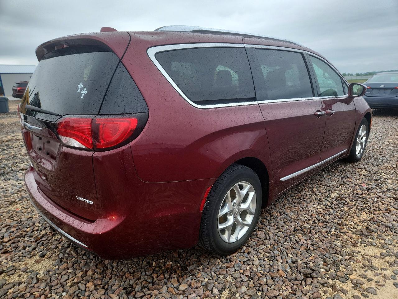 2018 Chrysler Pacifica Limited Maroon vin: 2C4RC1GG0JR236842