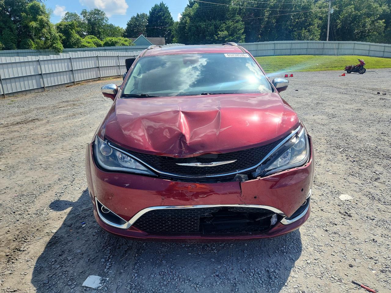 2018 Chrysler Pacifica Limited Burgundy vin: 2C4RC1GG0JR354311
