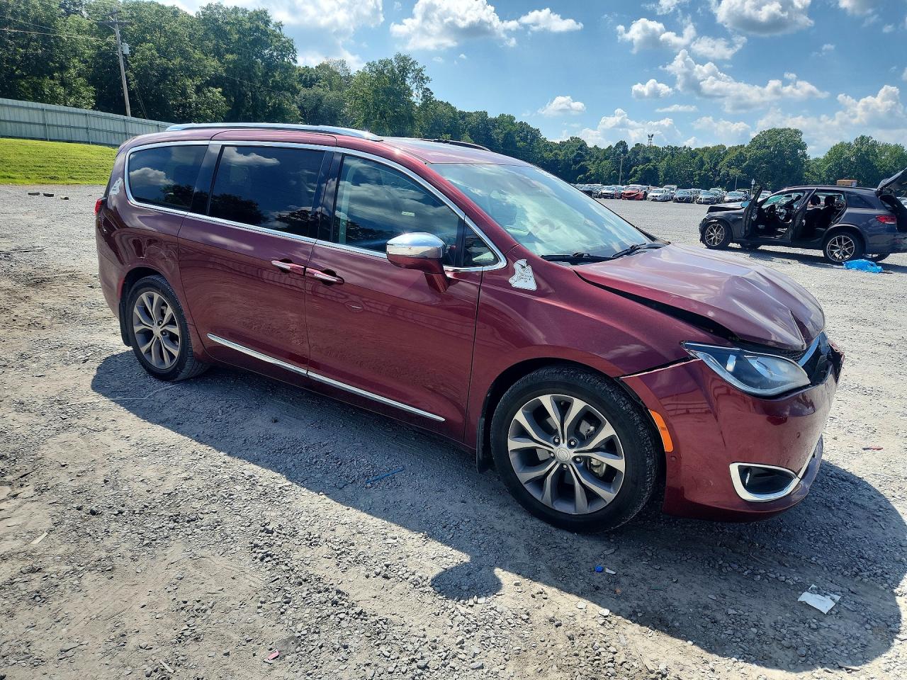 2018 Chrysler Pacifica Limited Burgundy vin: 2C4RC1GG0JR354311